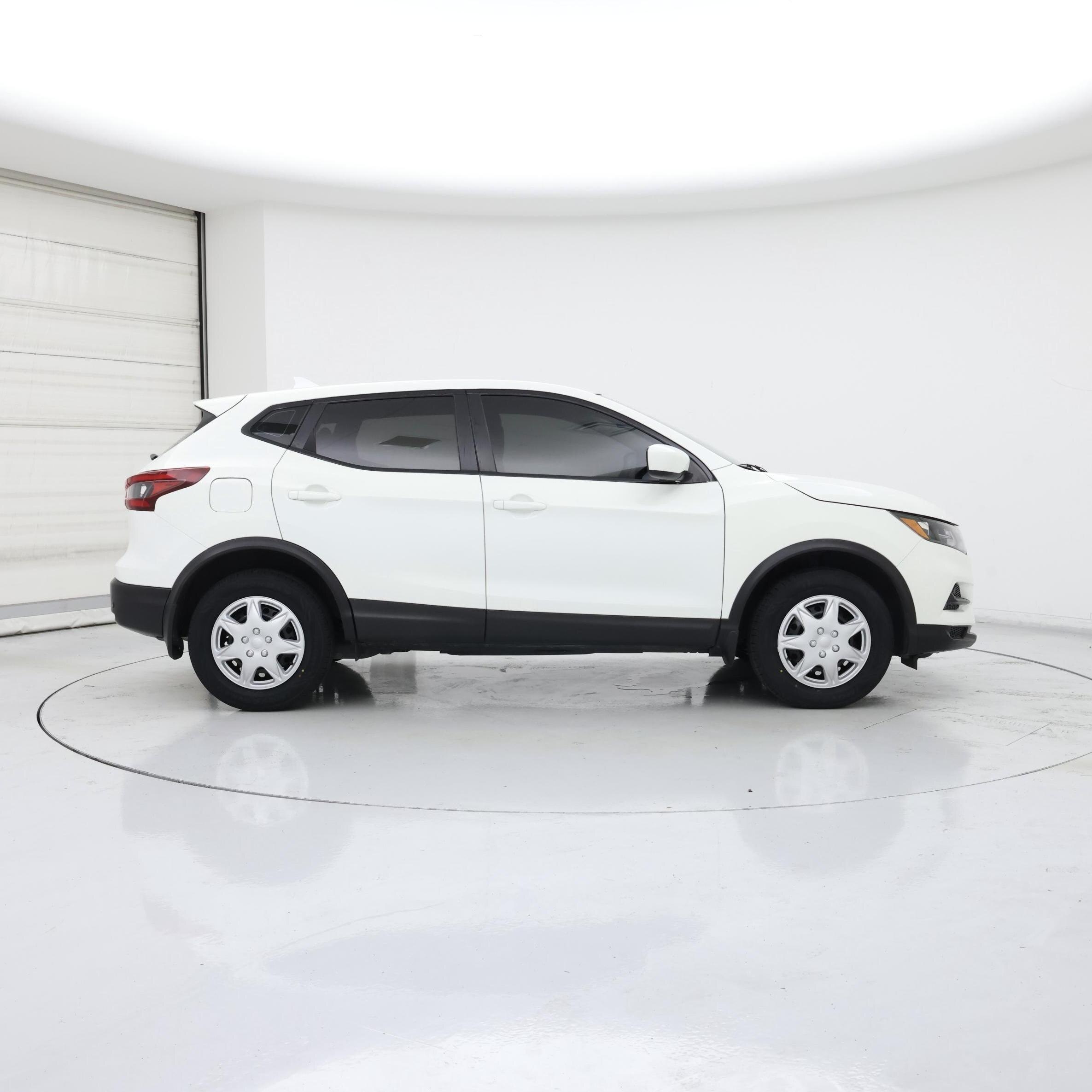 Thumbnail: 2020 Nissan Rogue Sport - 7