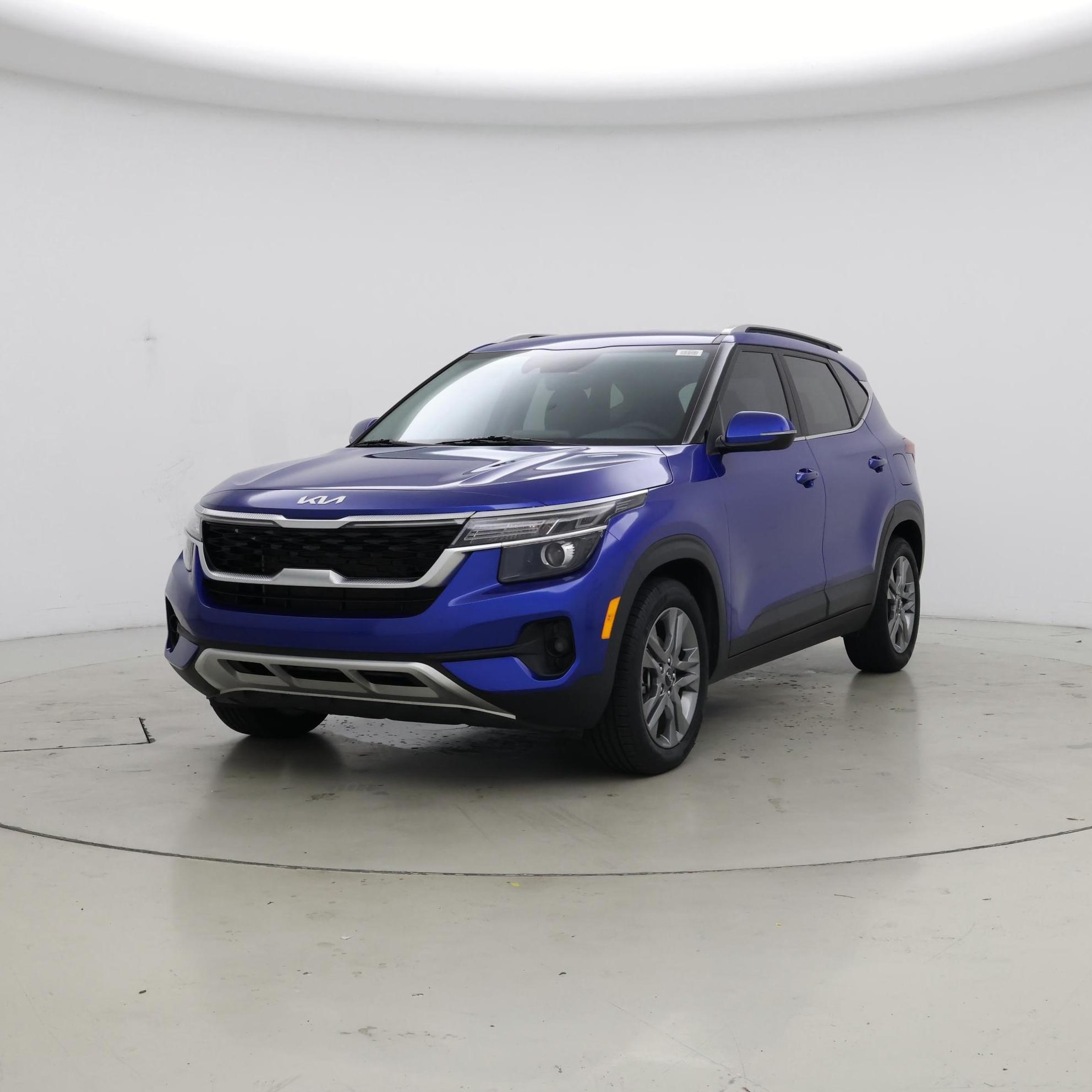 Thumbnail: 2023 Kia Seltos - 4