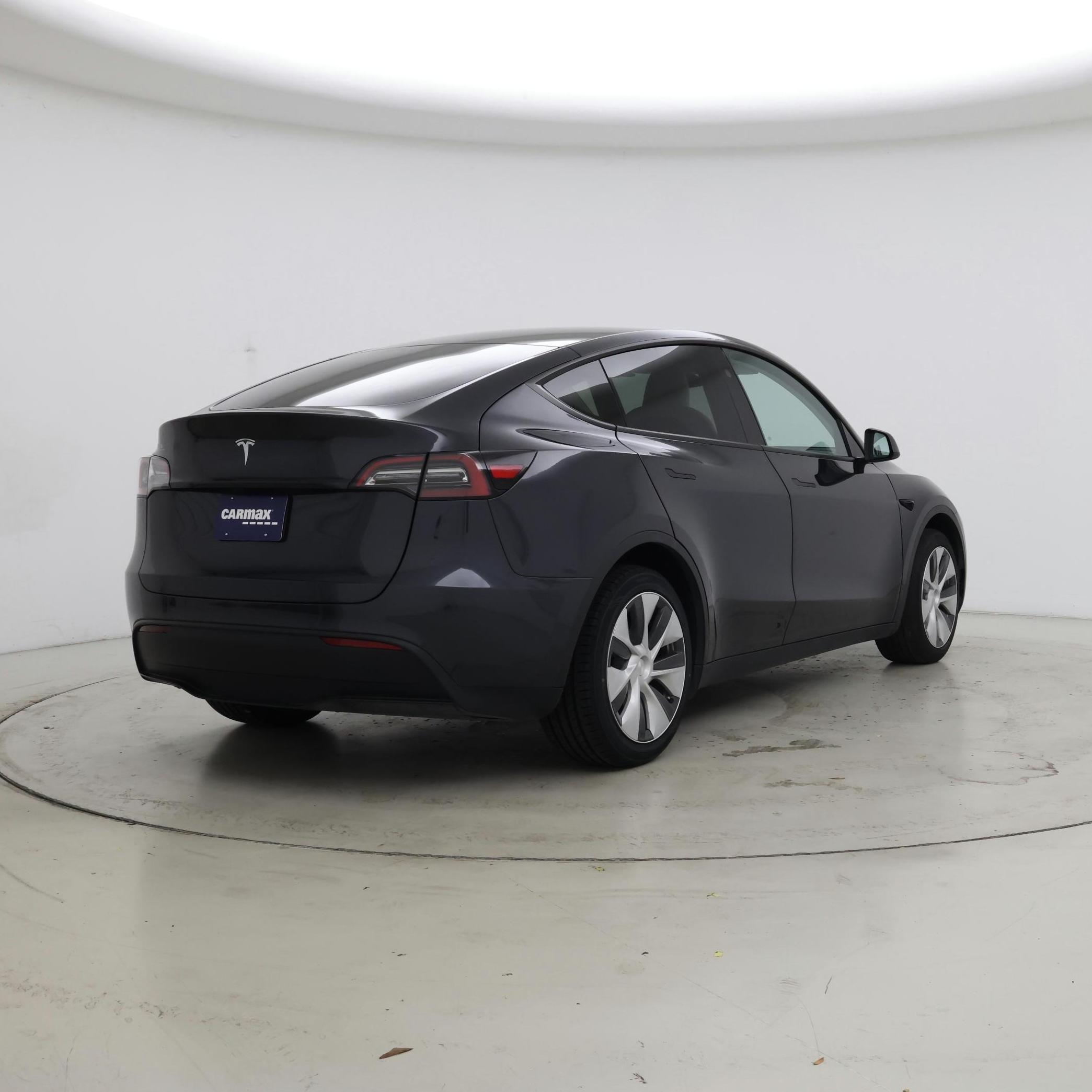 Thumbnail: 2024 Tesla Model Y - 8