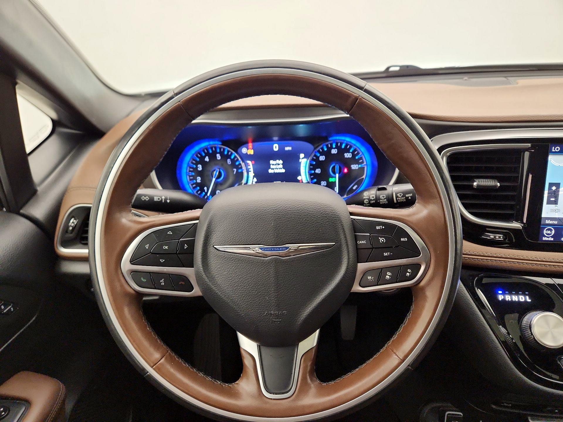 Thumbnail: 2020 Chrysler Pacifica - 10