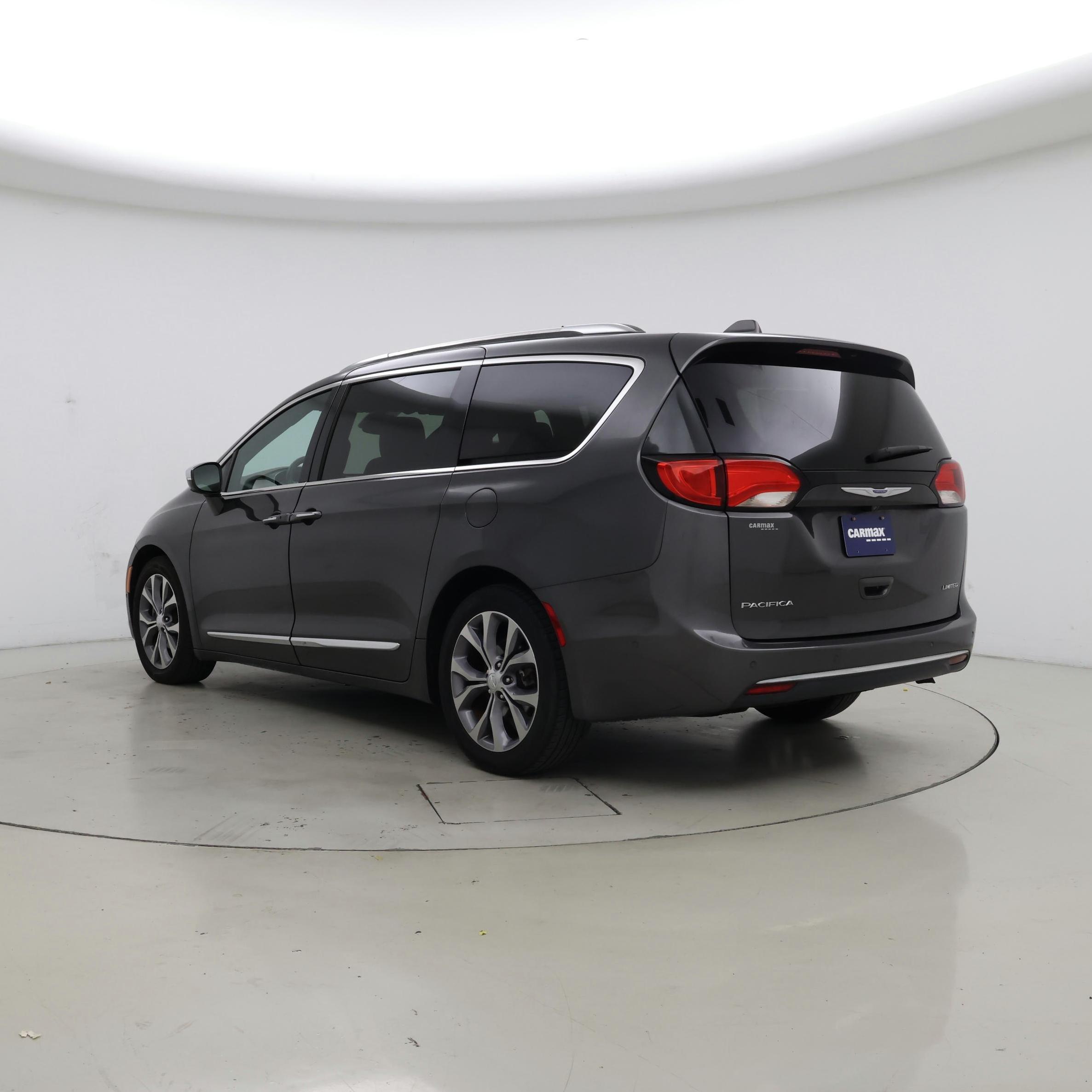 Thumbnail: 2020 Chrysler Pacifica - 2