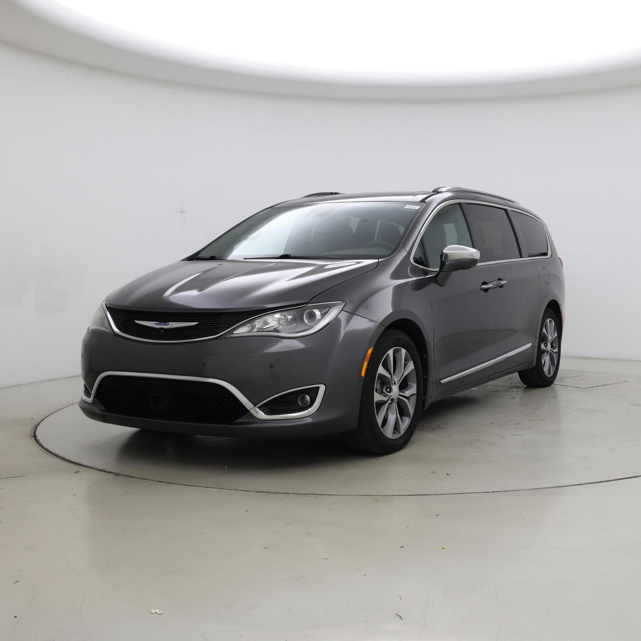 Thumbnail: 2020 Chrysler Pacifica - 4