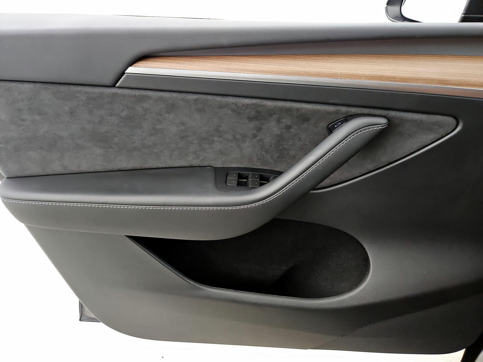 Thumbnail: 2024 Tesla Model Y - 12