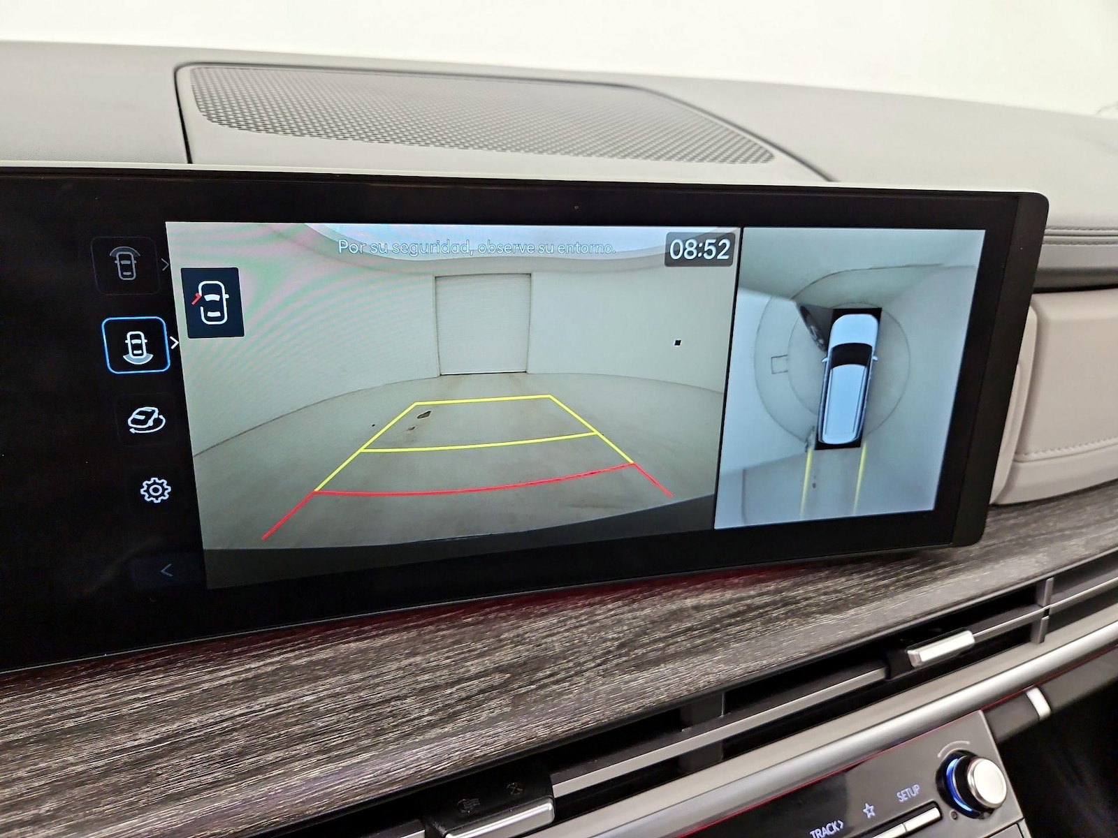 2024 Hyundai Santa Fe Limited - Photo 16