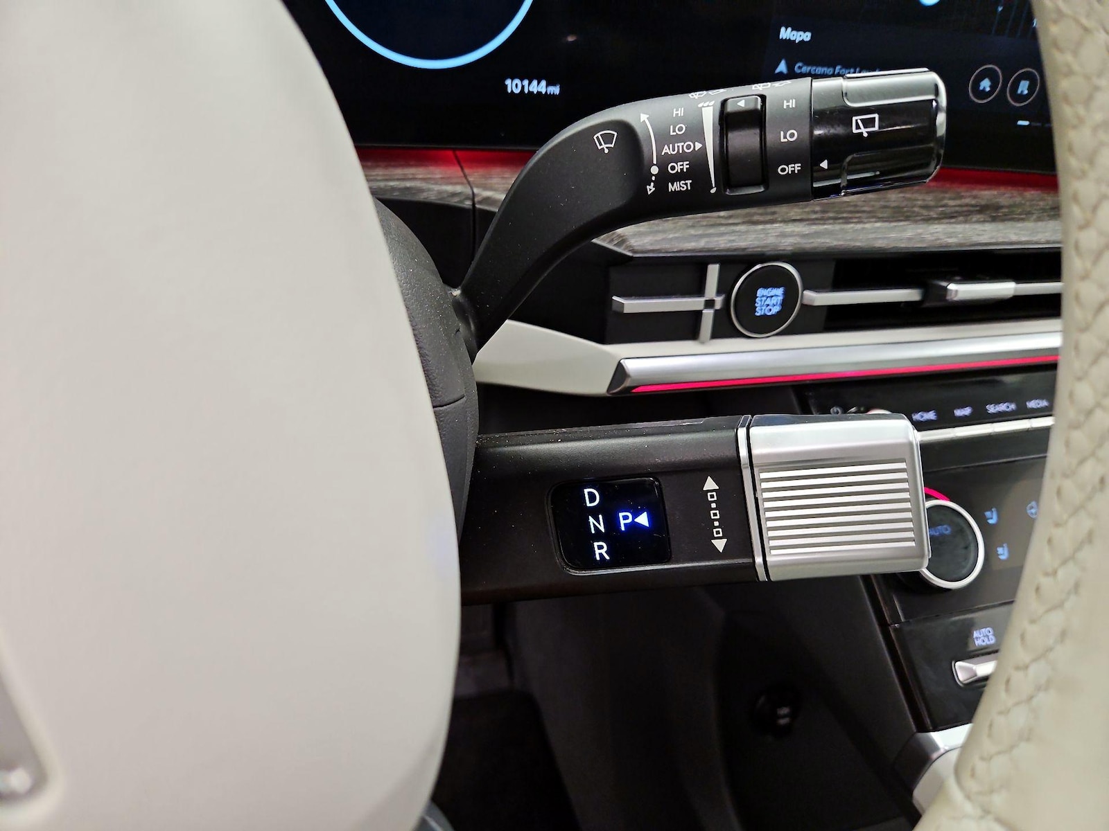 2024 Hyundai Santa Fe Limited - Photo 19