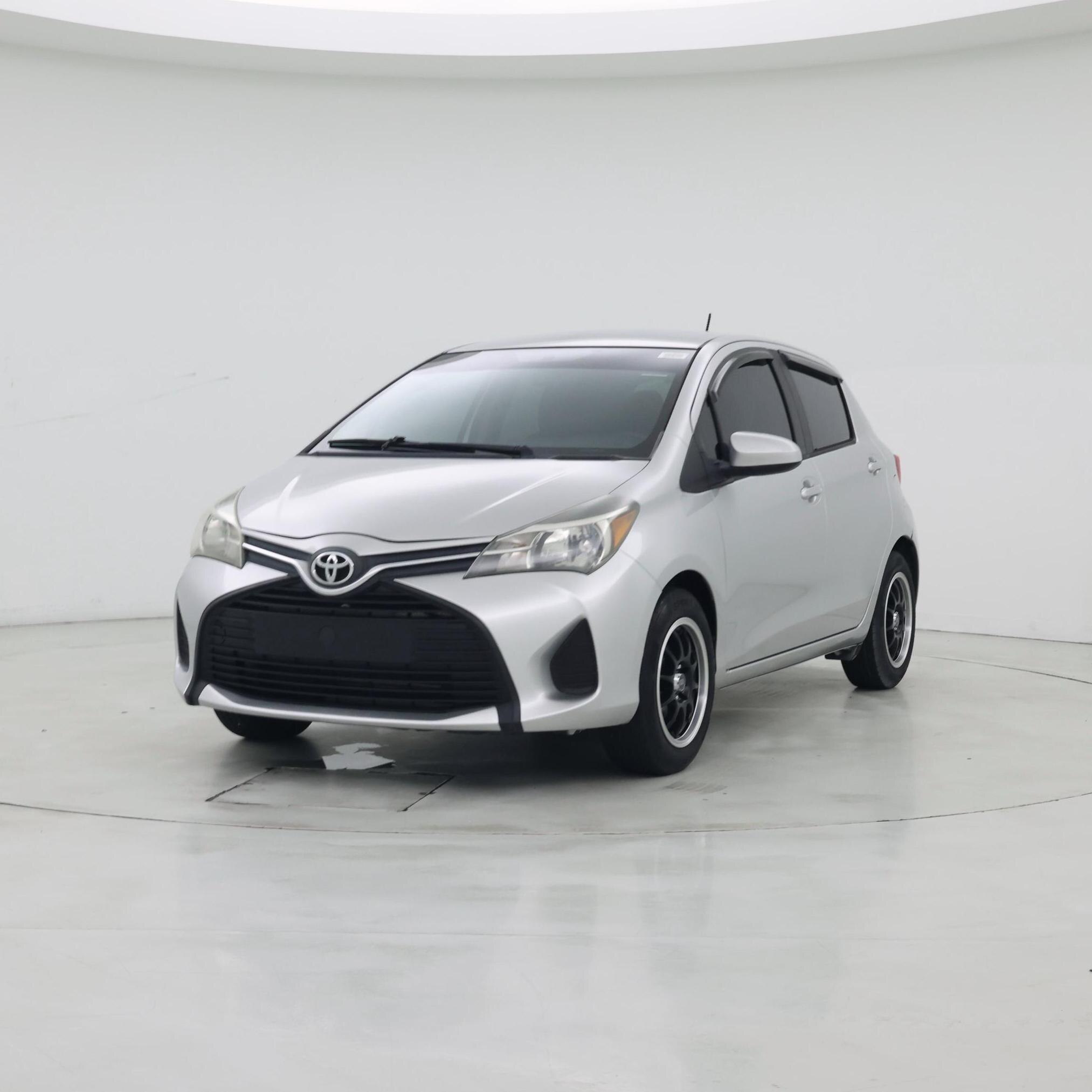 Thumbnail: 2015 Toyota Yaris - 4