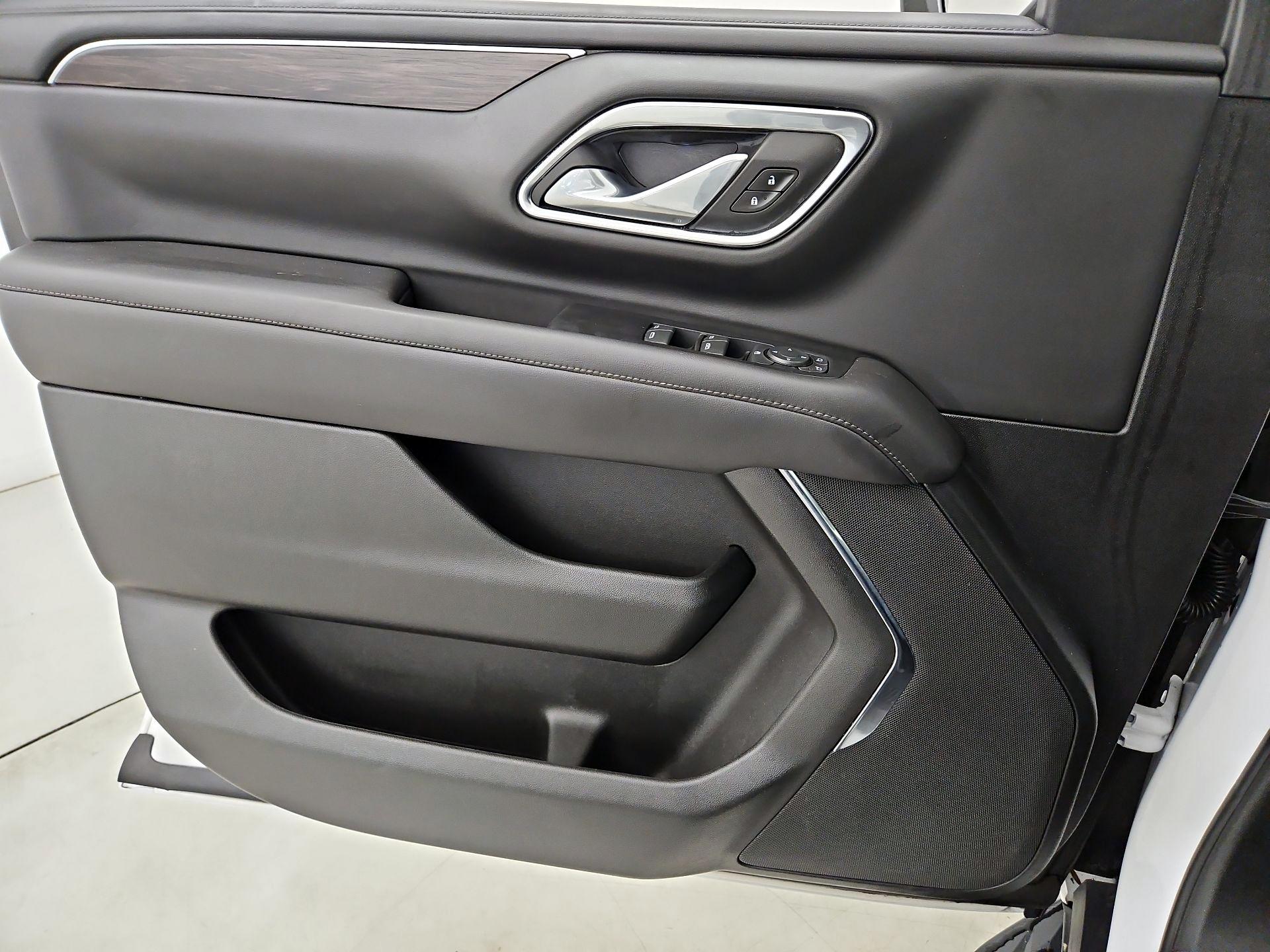 Thumbnail: 2023 Chevrolet Tahoe - 12