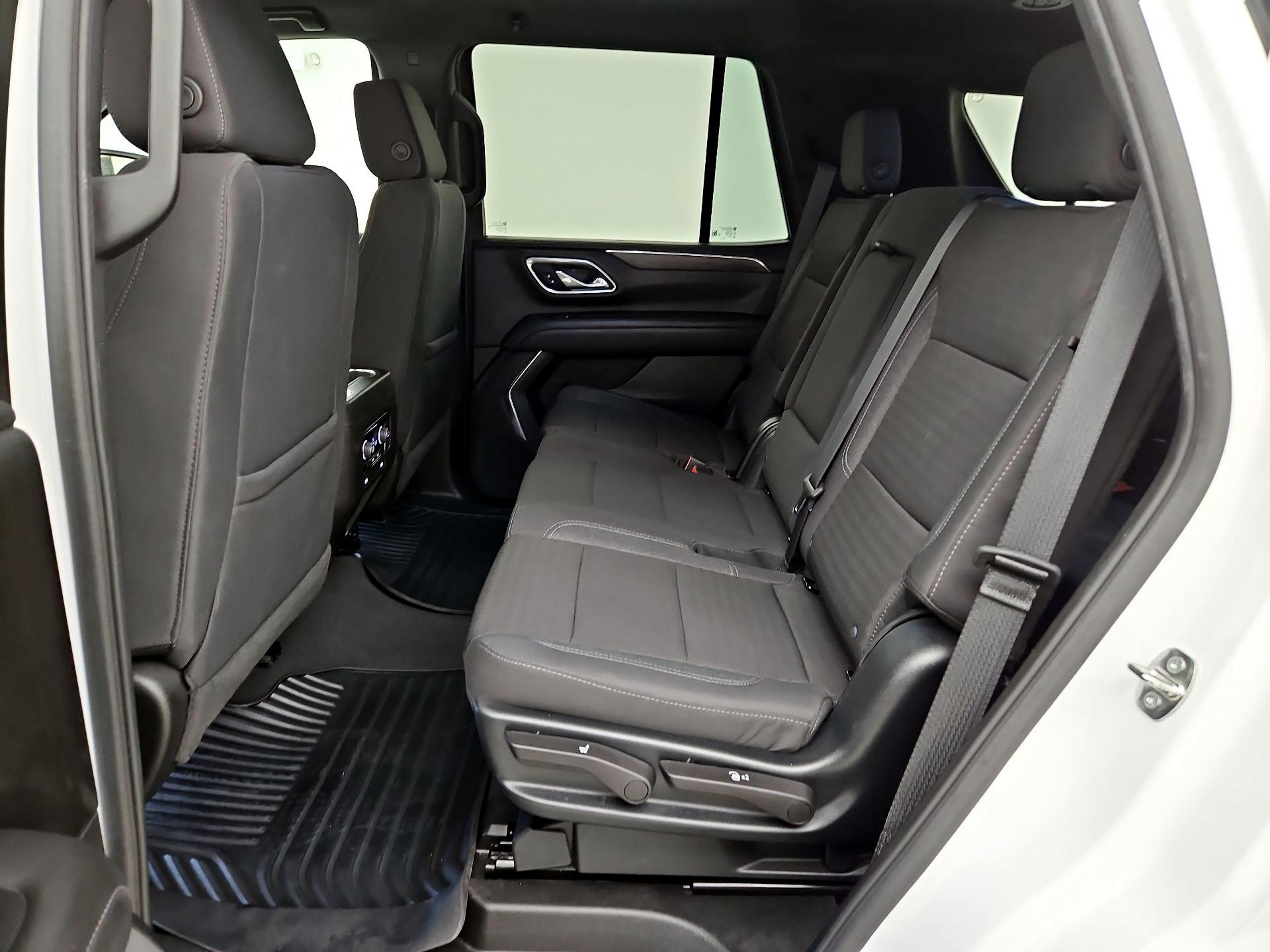 Thumbnail: 2023 Chevrolet Tahoe - 18