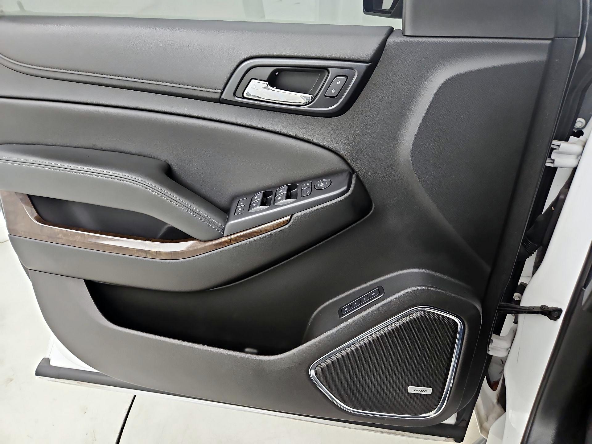 Thumbnail: 2019 Chevrolet Tahoe - 10
