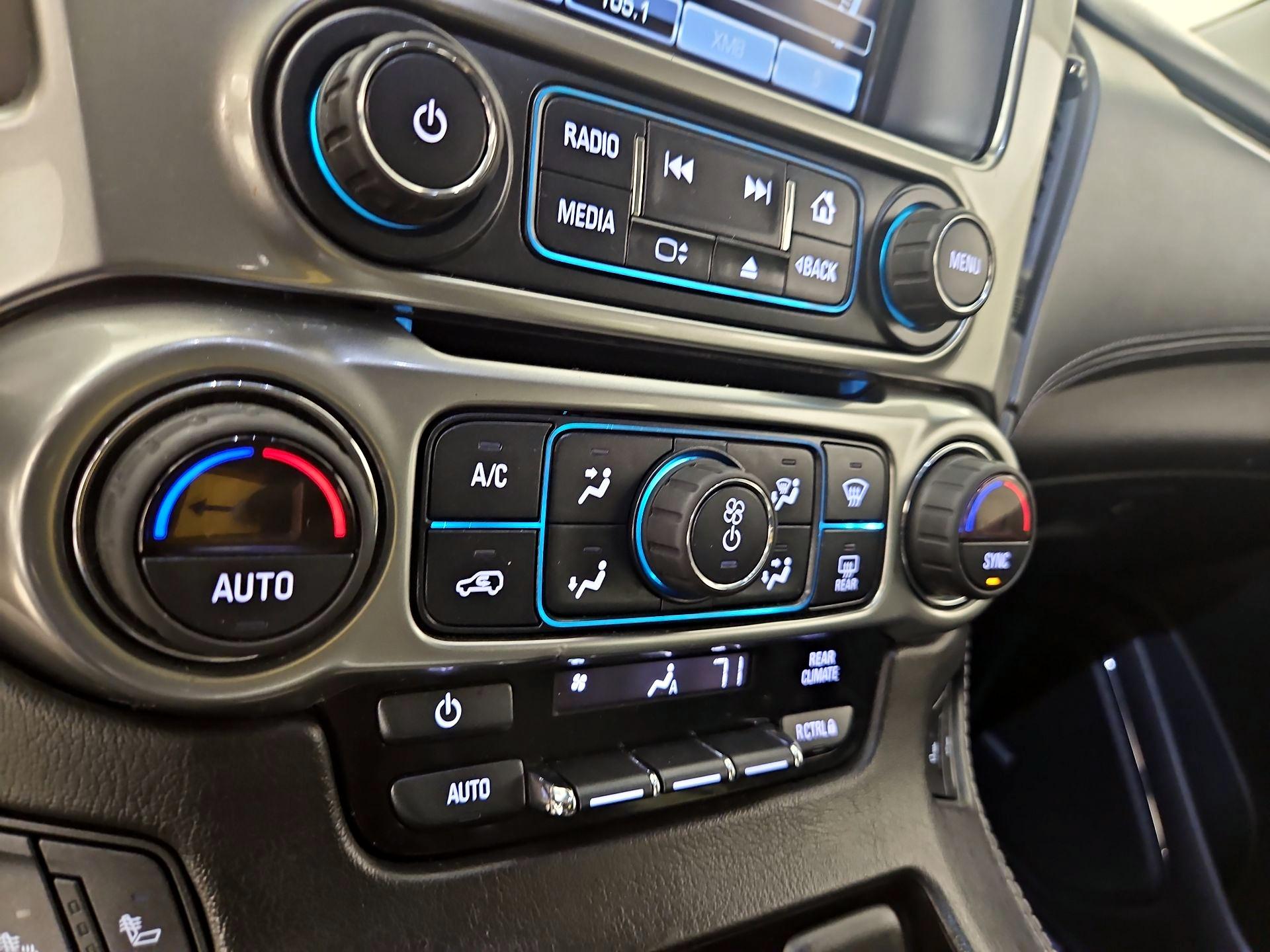 Thumbnail: 2019 Chevrolet Tahoe - 15