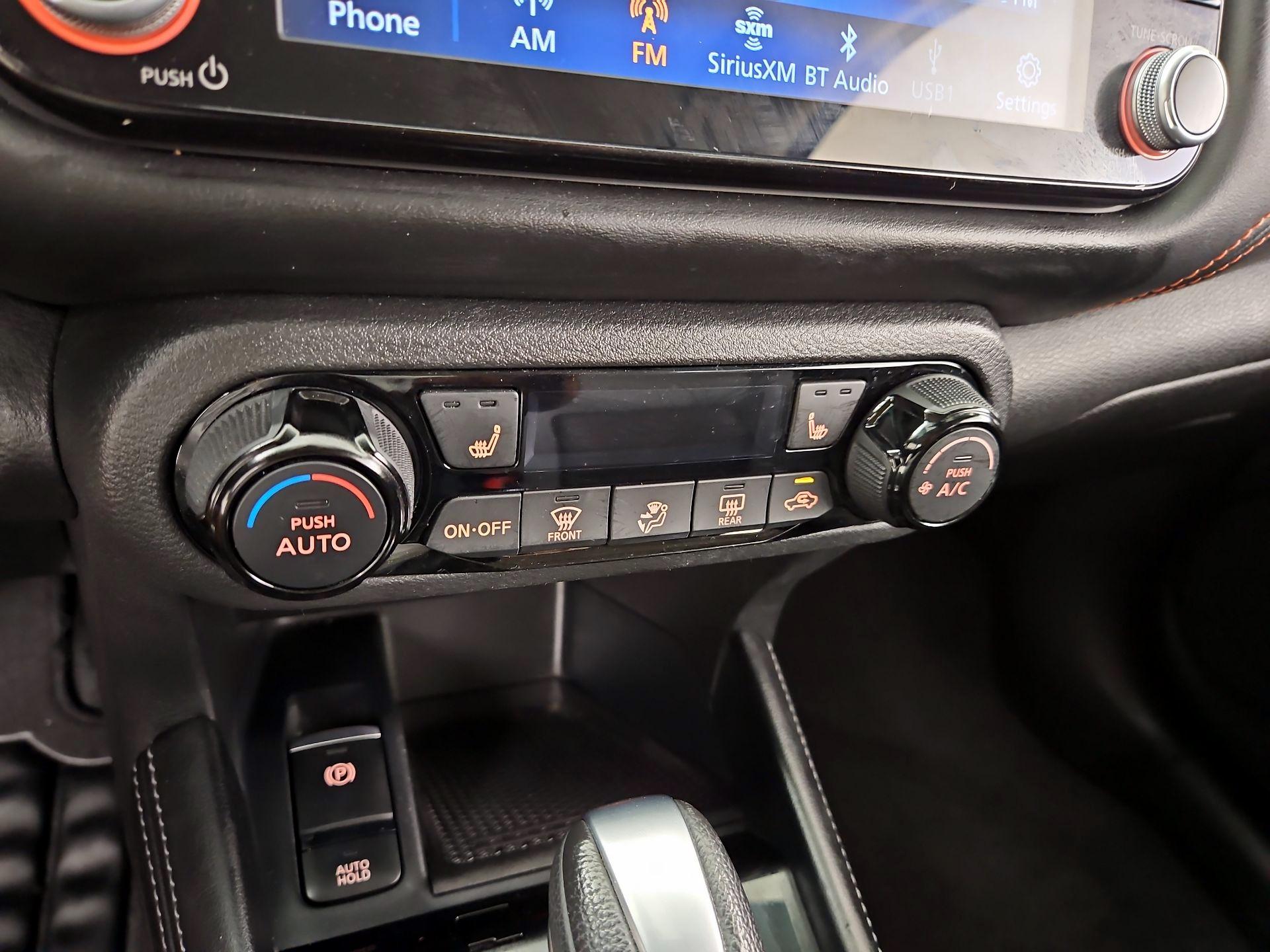 Thumbnail: 2021 Nissan Kicks - 16