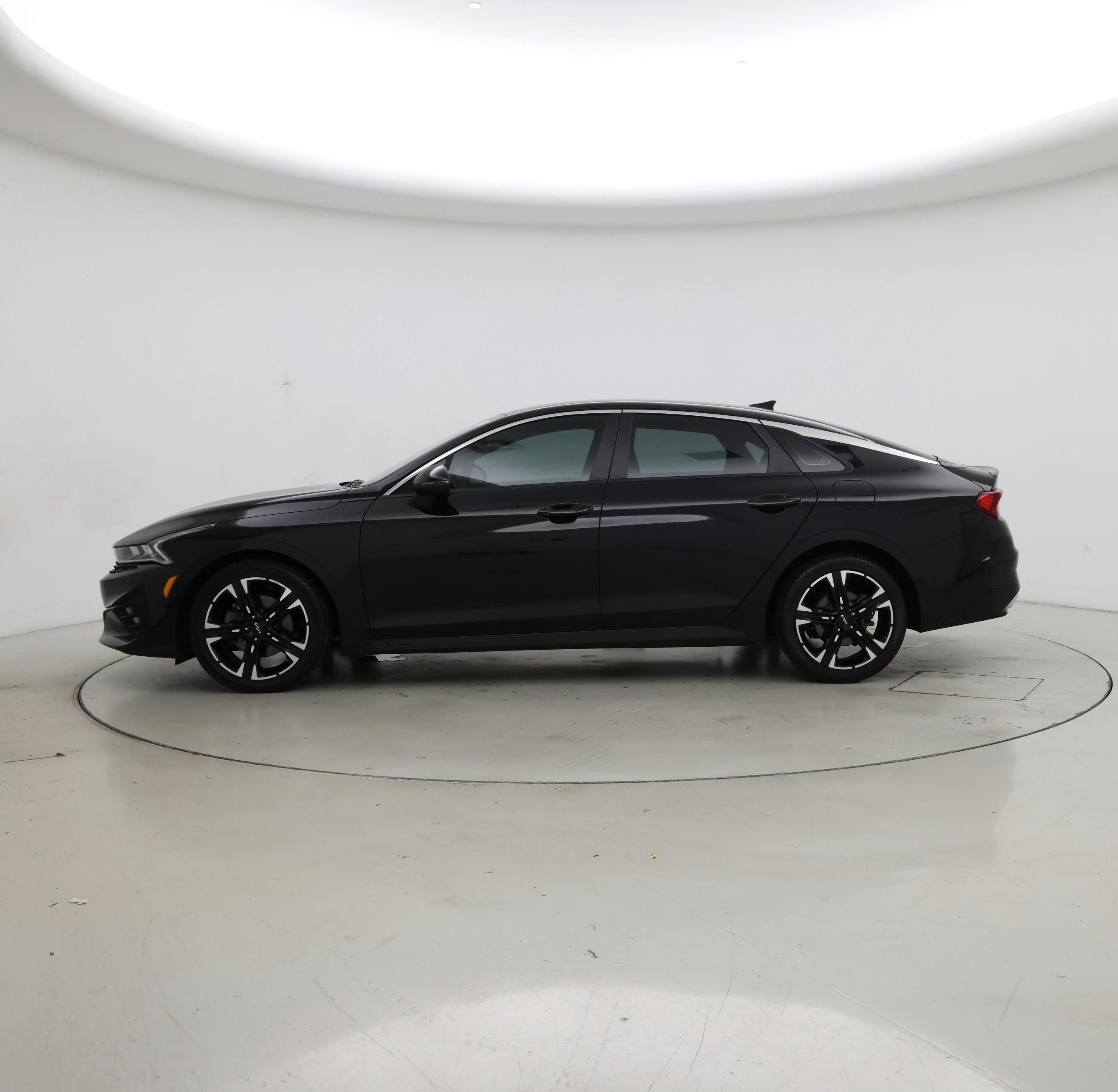 Thumbnail: 2023 Kia K5 - 3
