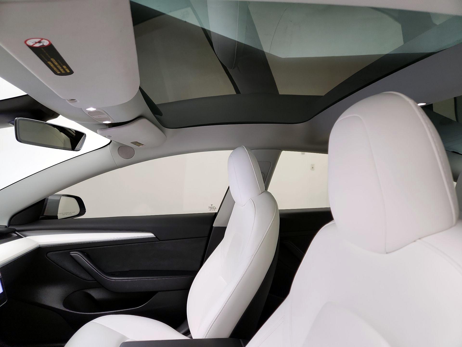 Thumbnail: 2023 Tesla Model 3 - 18