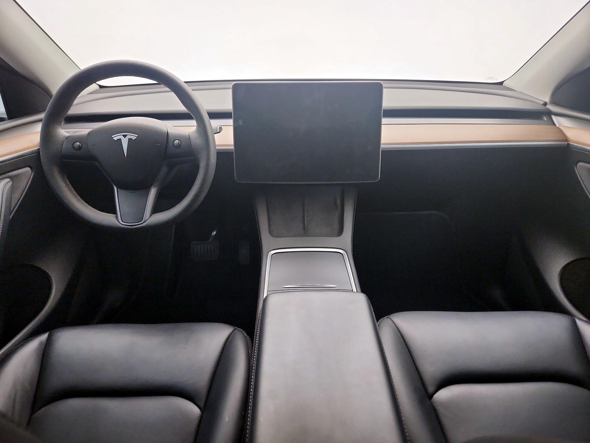 Thumbnail: 2024 Tesla Model Y - 9