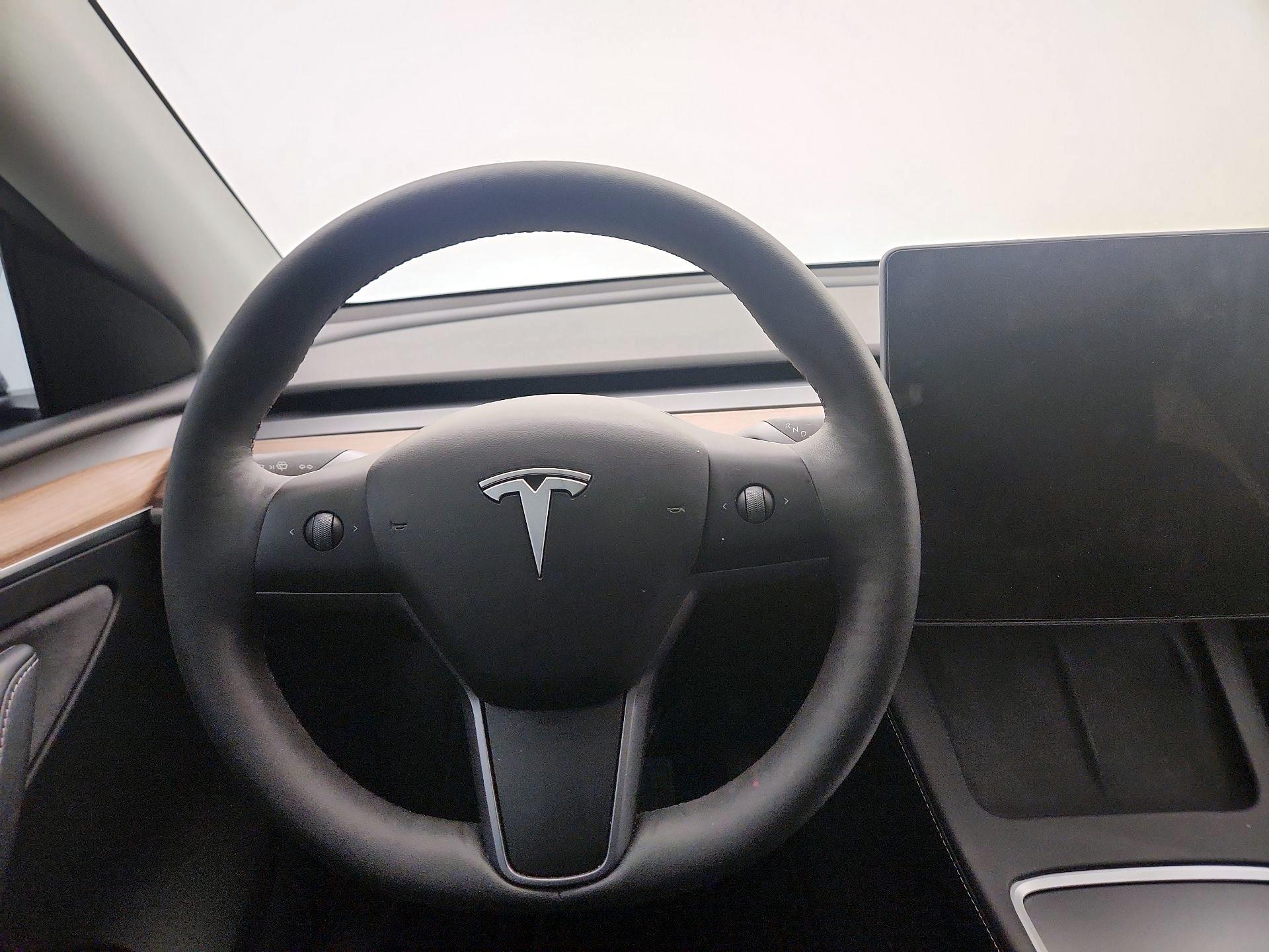 Thumbnail: 2024 Tesla Model Y - 10