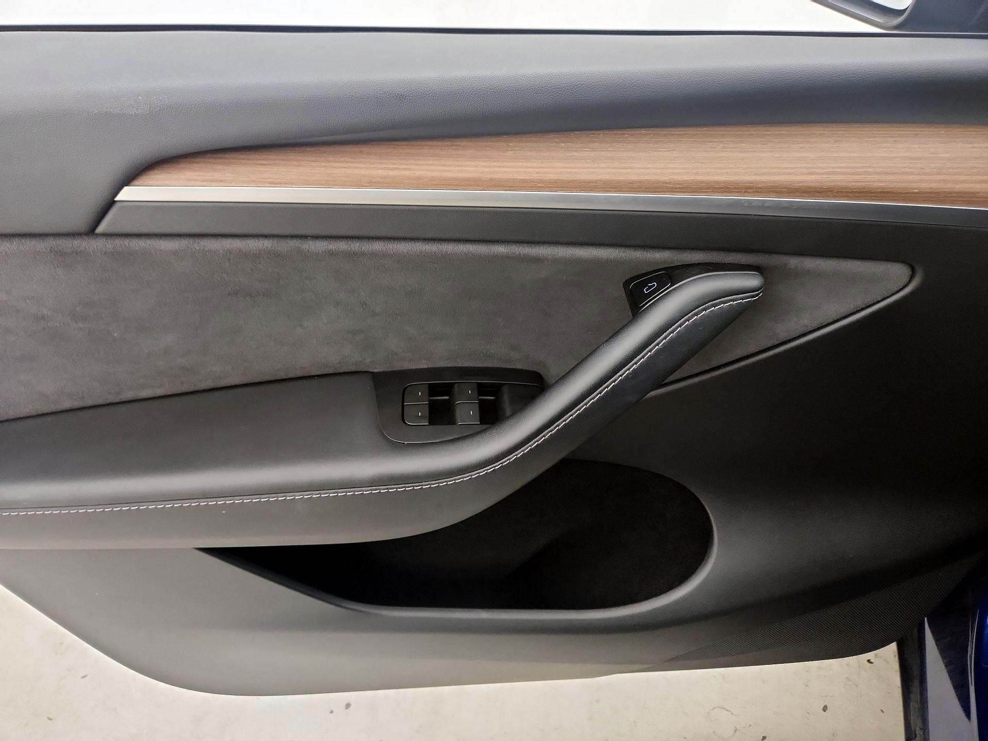 Thumbnail: 2024 Tesla Model Y - 12