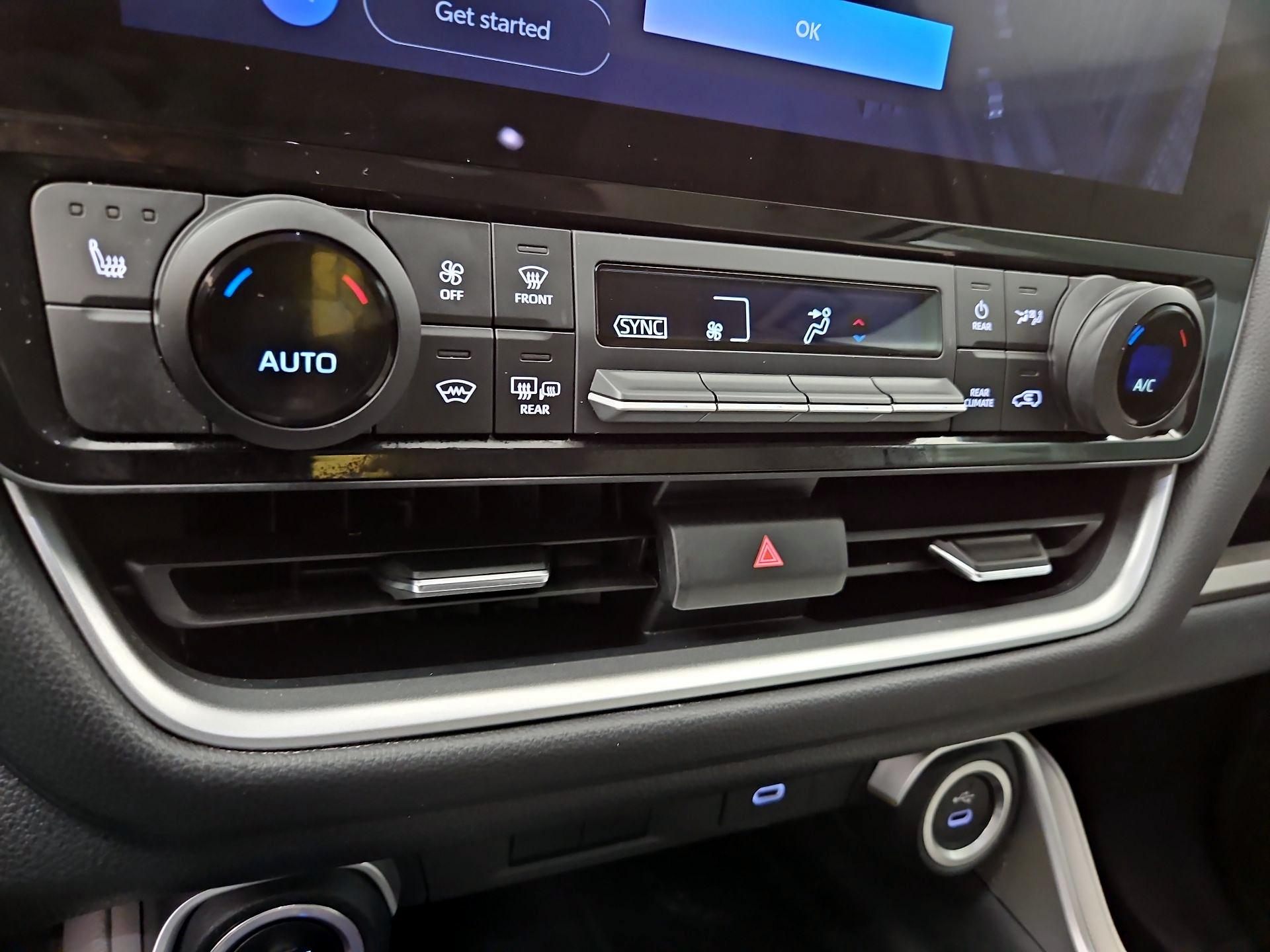 Thumbnail: 2024 Toyota Grand Highlander - 16