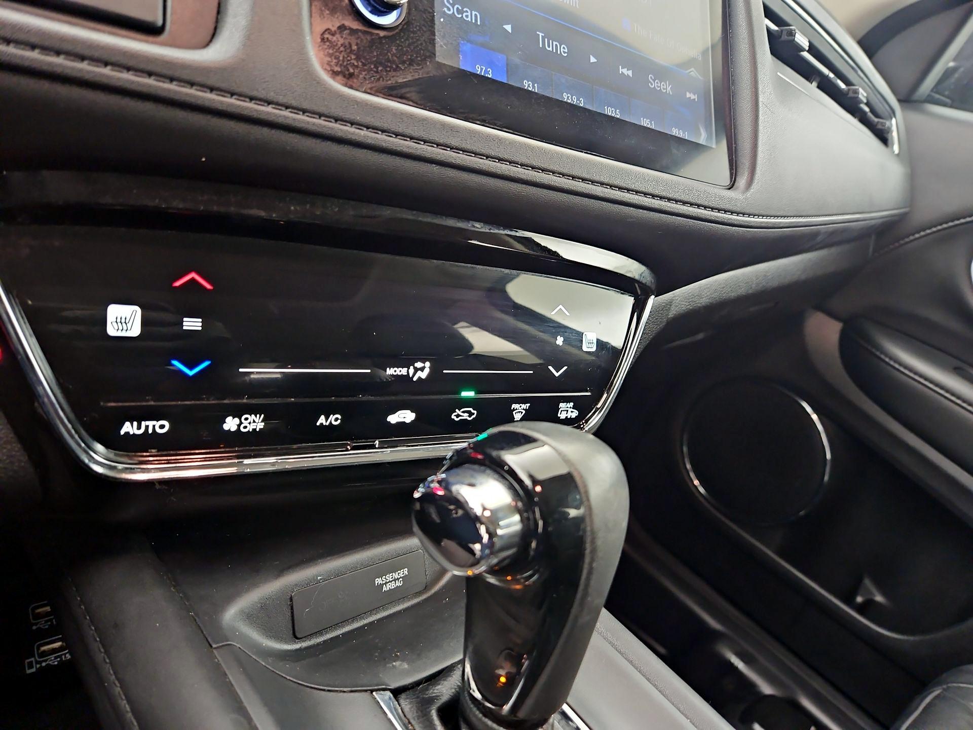 Thumbnail: 2019 Honda HR-V - 16