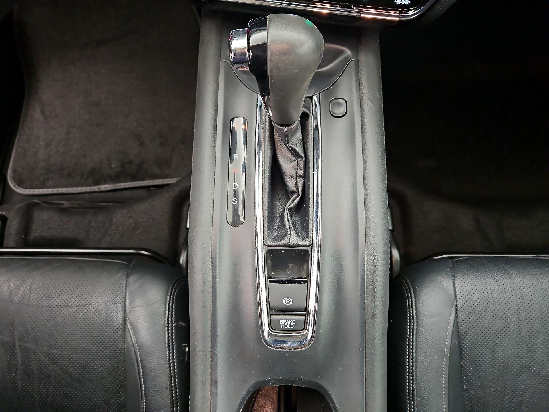 Thumbnail: 2019 Honda HR-V - 17