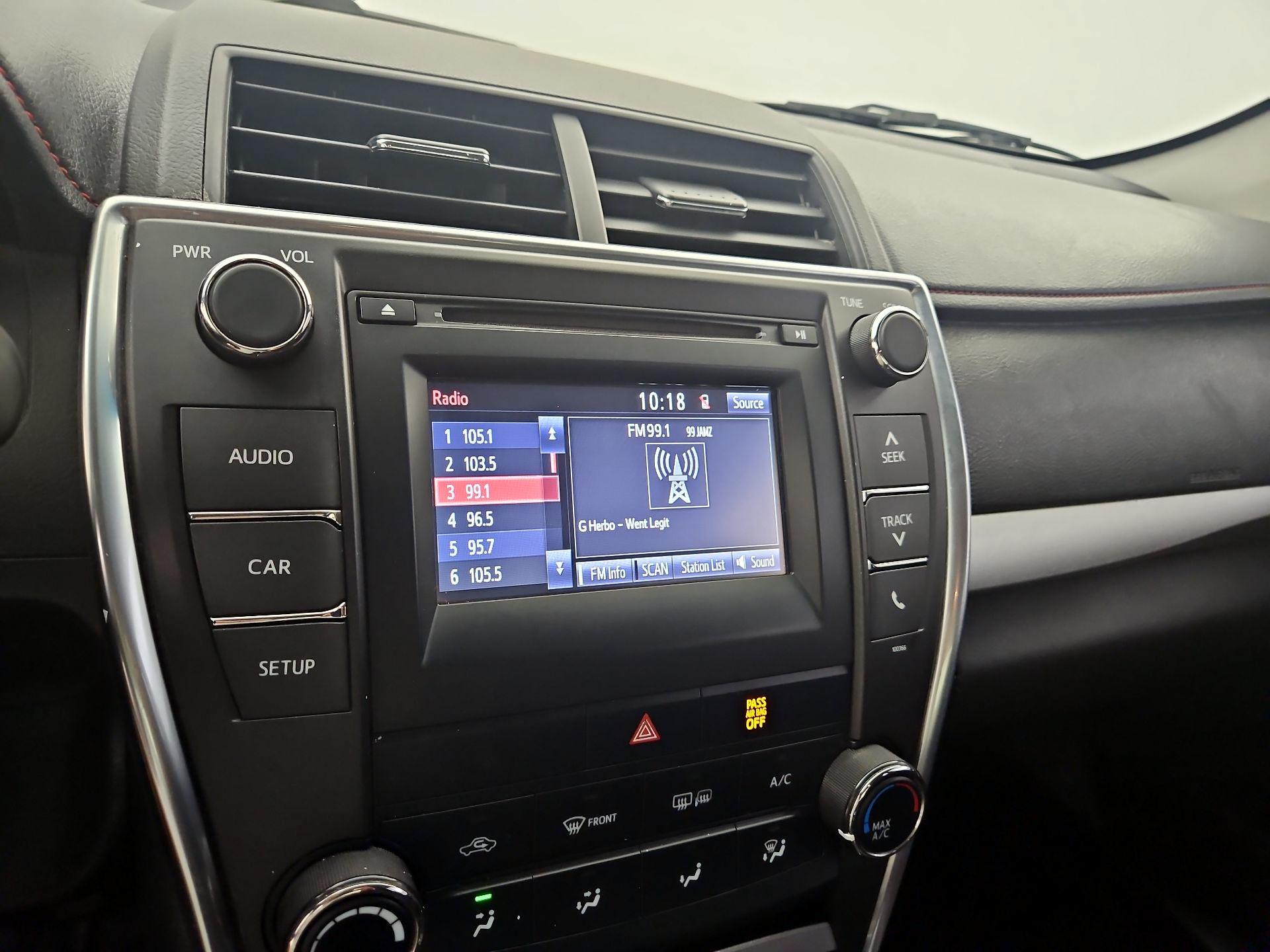 Thumbnail: 2015 Toyota Camry - 15