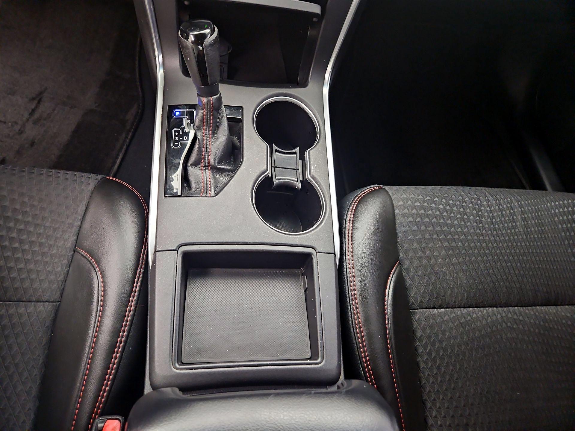 Thumbnail: 2015 Toyota Camry - 17