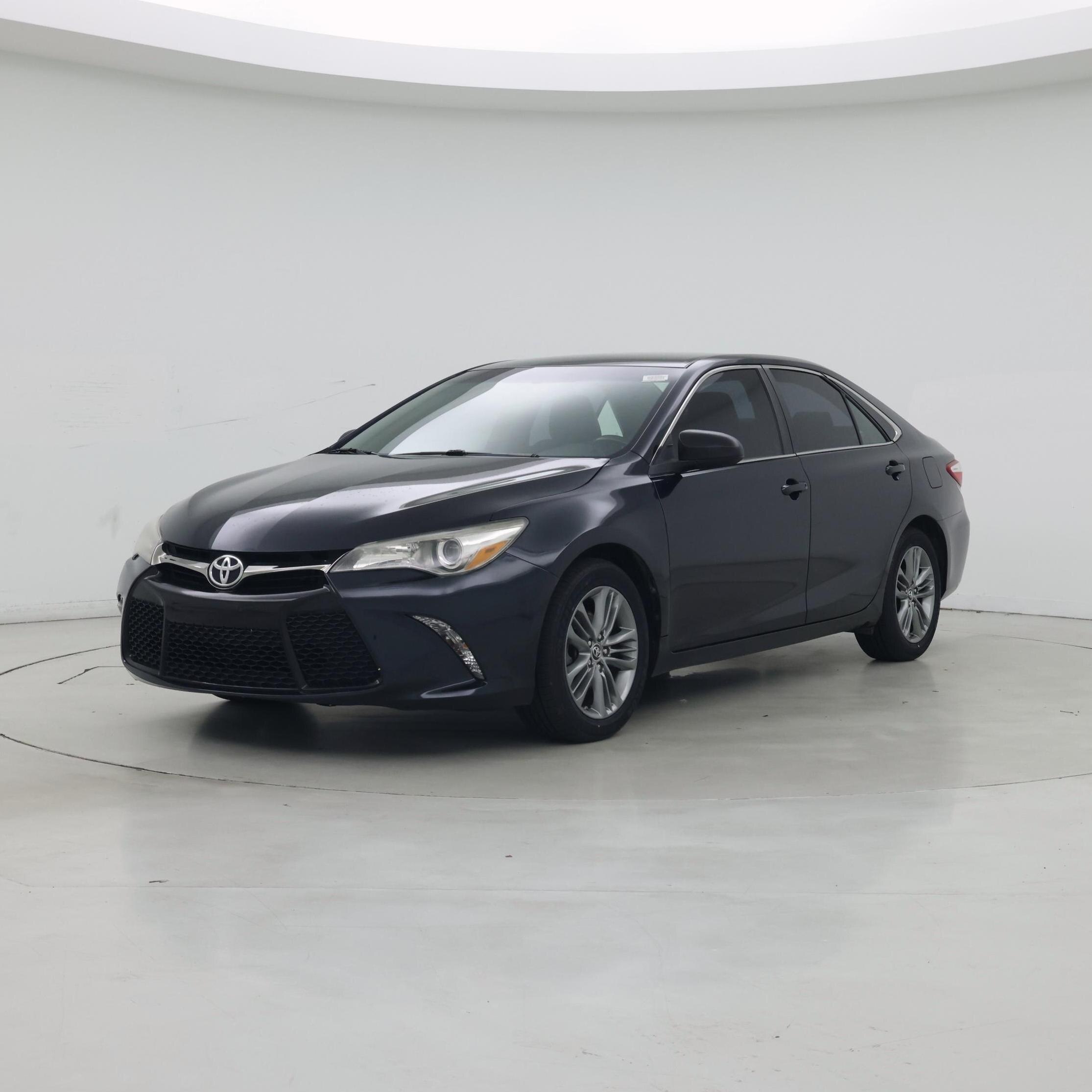 Thumbnail: 2015 Toyota Camry - 4