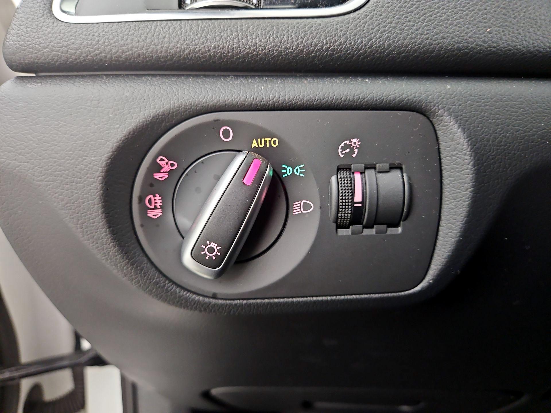 Thumbnail: 2018 Audi Q3 - 13