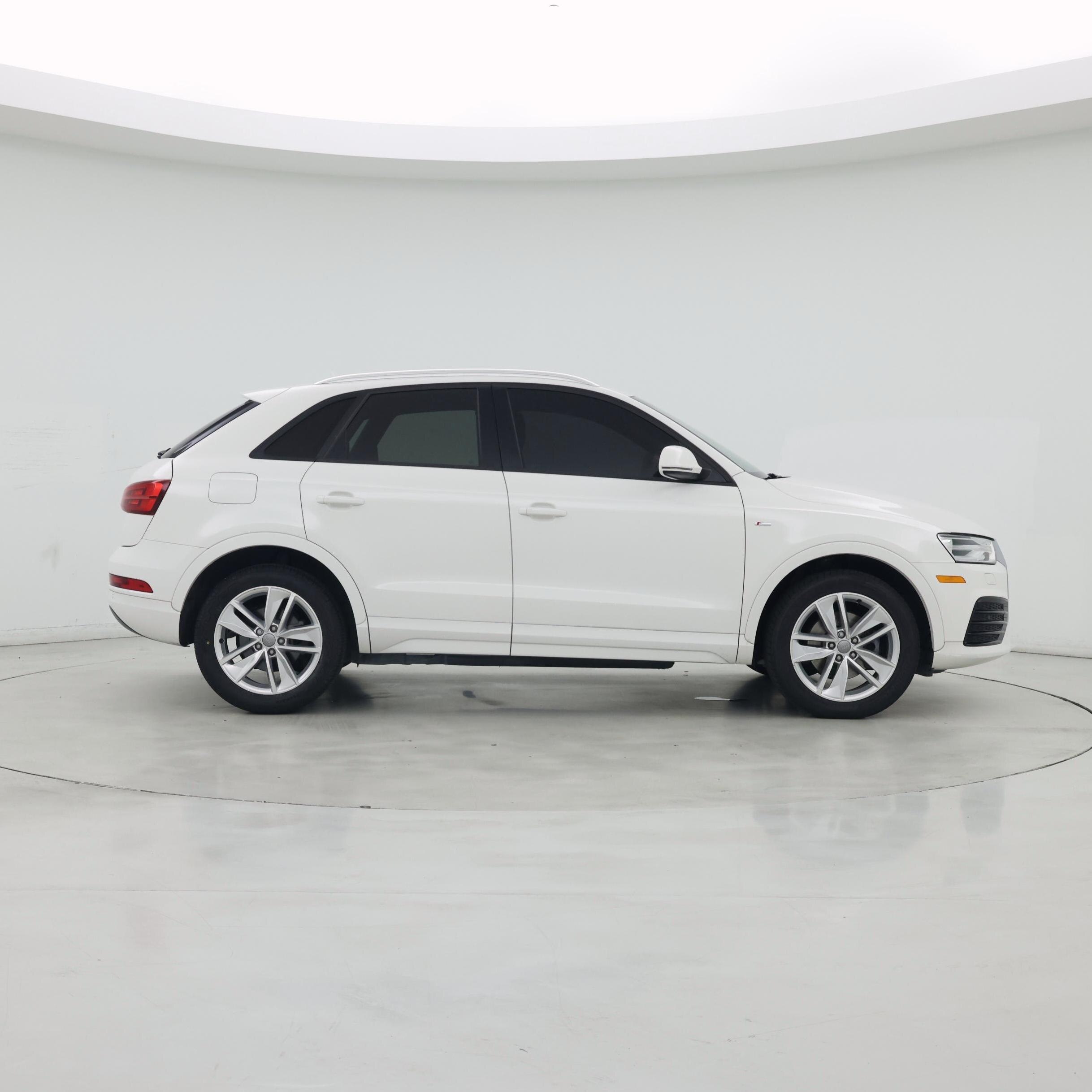 Thumbnail: 2018 Audi Q3 - 7