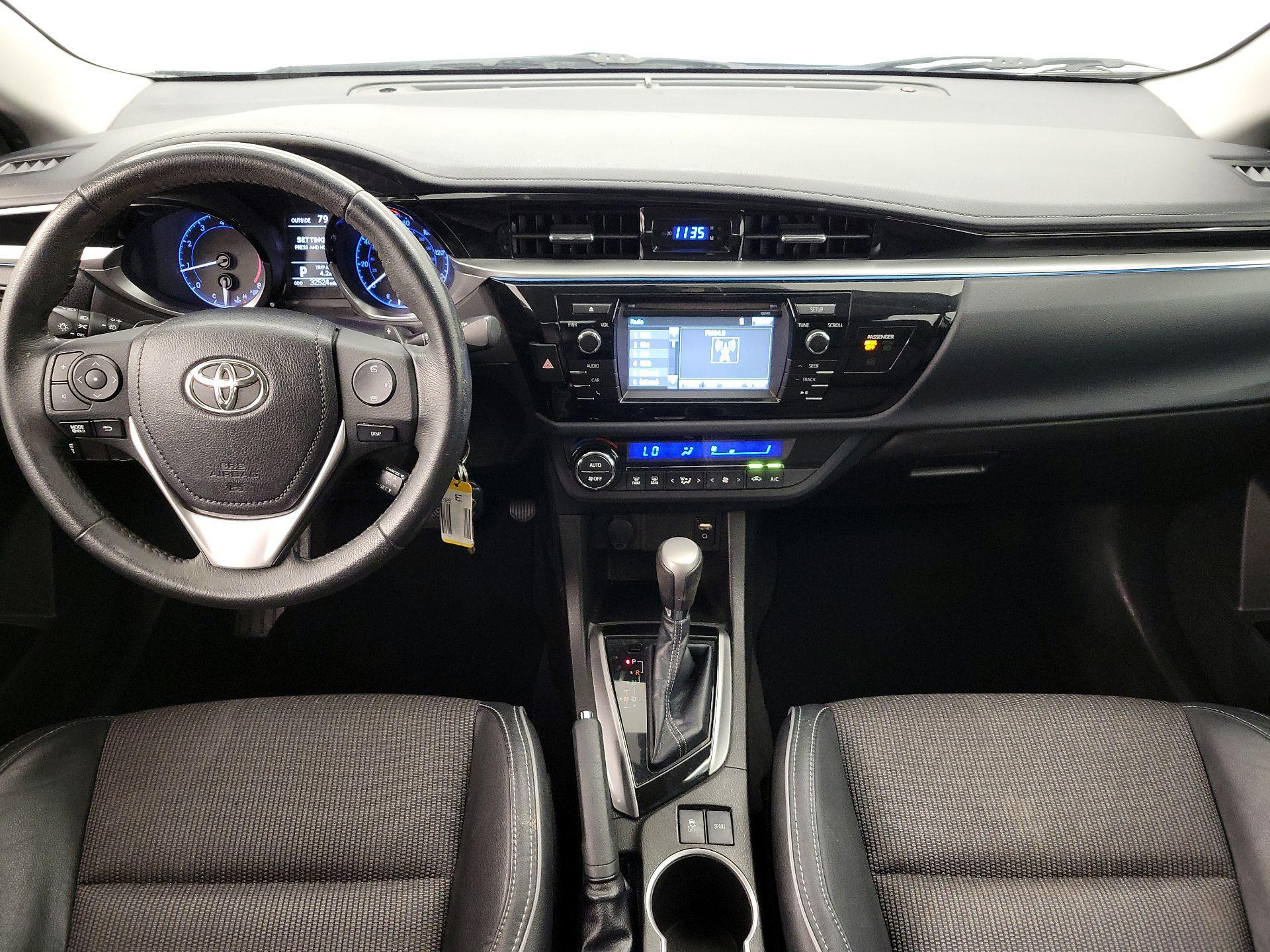Thumbnail: 2015 Toyota Corolla - 9