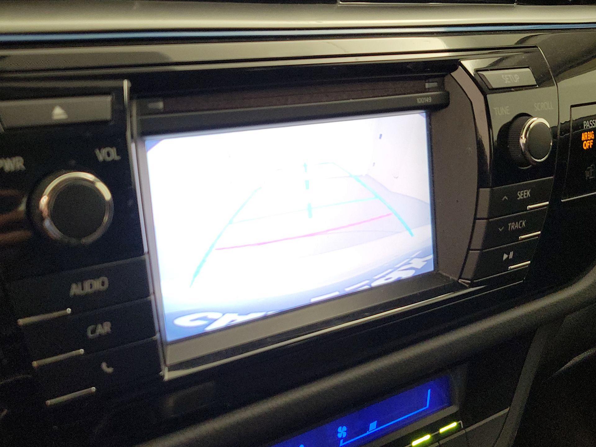 Thumbnail: 2015 Toyota Corolla - 14