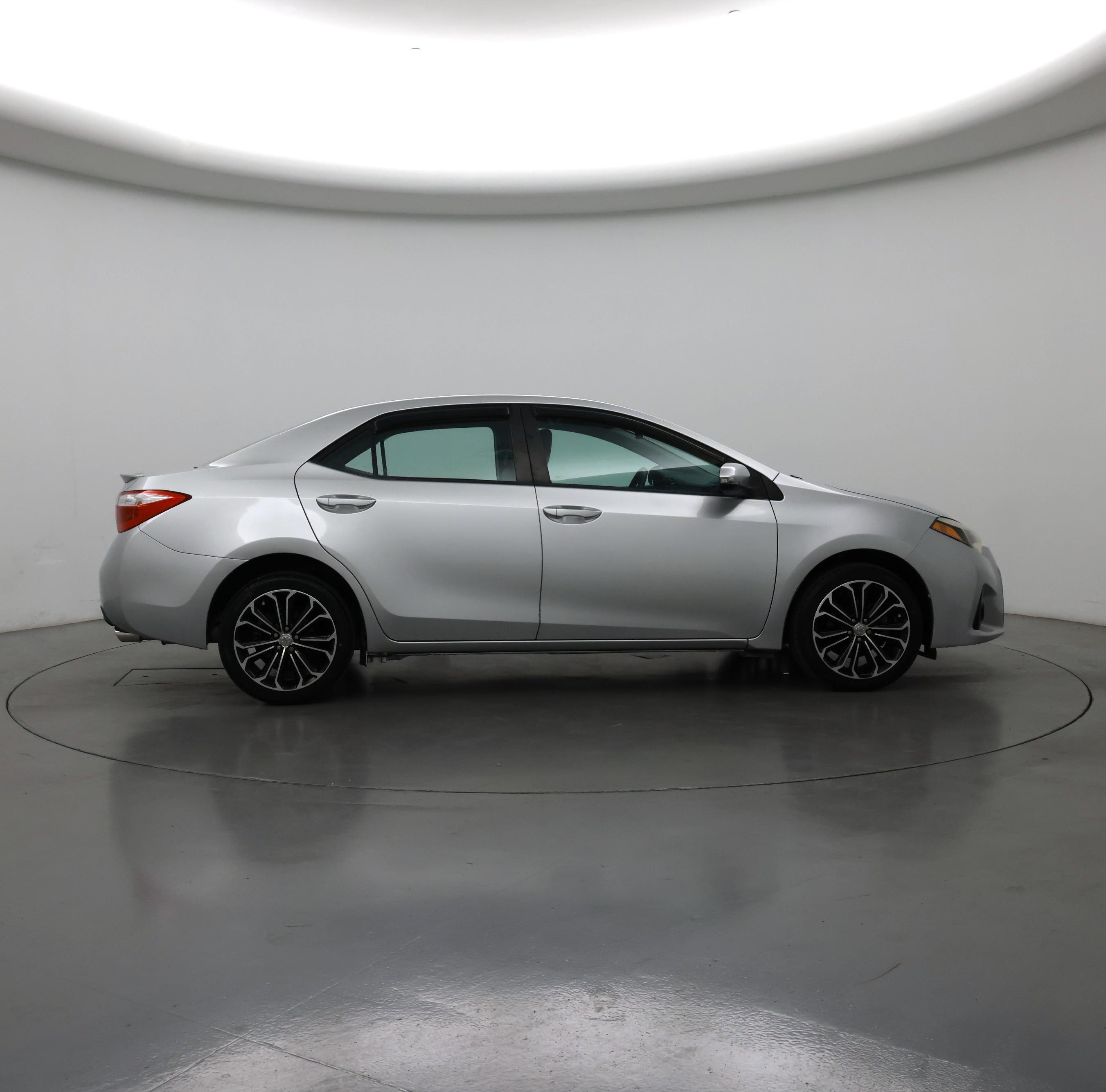 Thumbnail: 2015 Toyota Corolla - 7