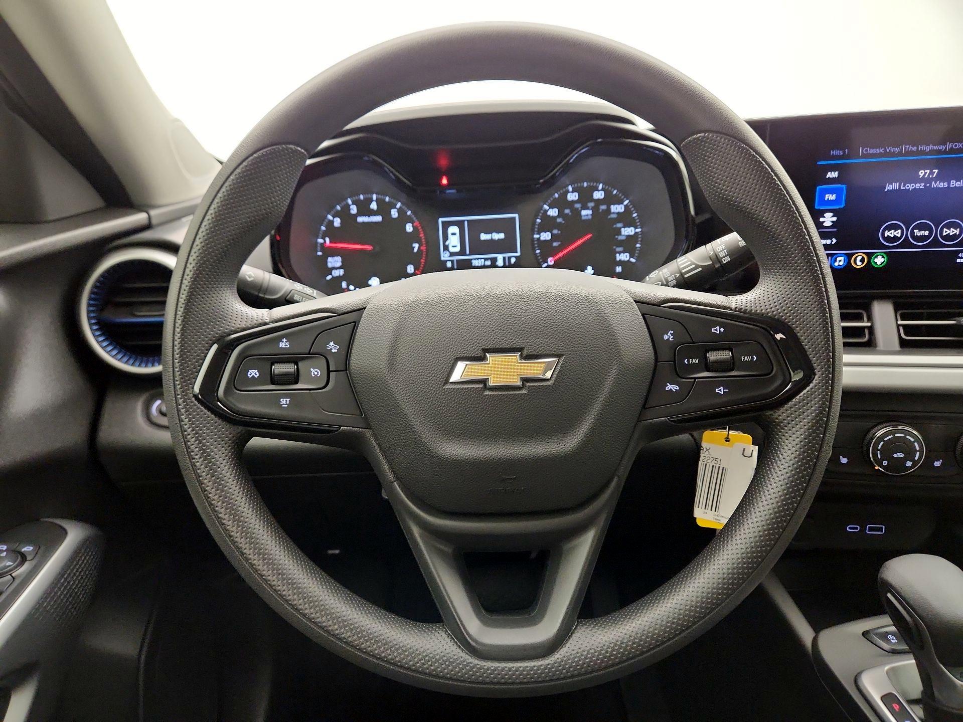 Thumbnail: 2024 Chevrolet Trax - 10