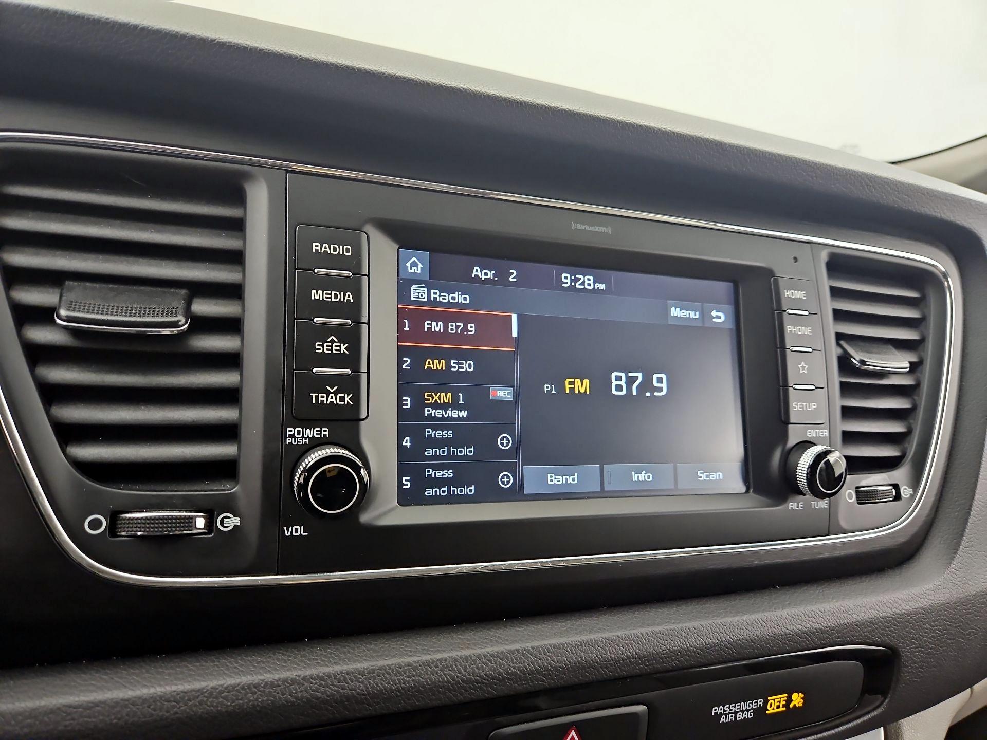 Thumbnail: 2019 Kia Sedona - 15