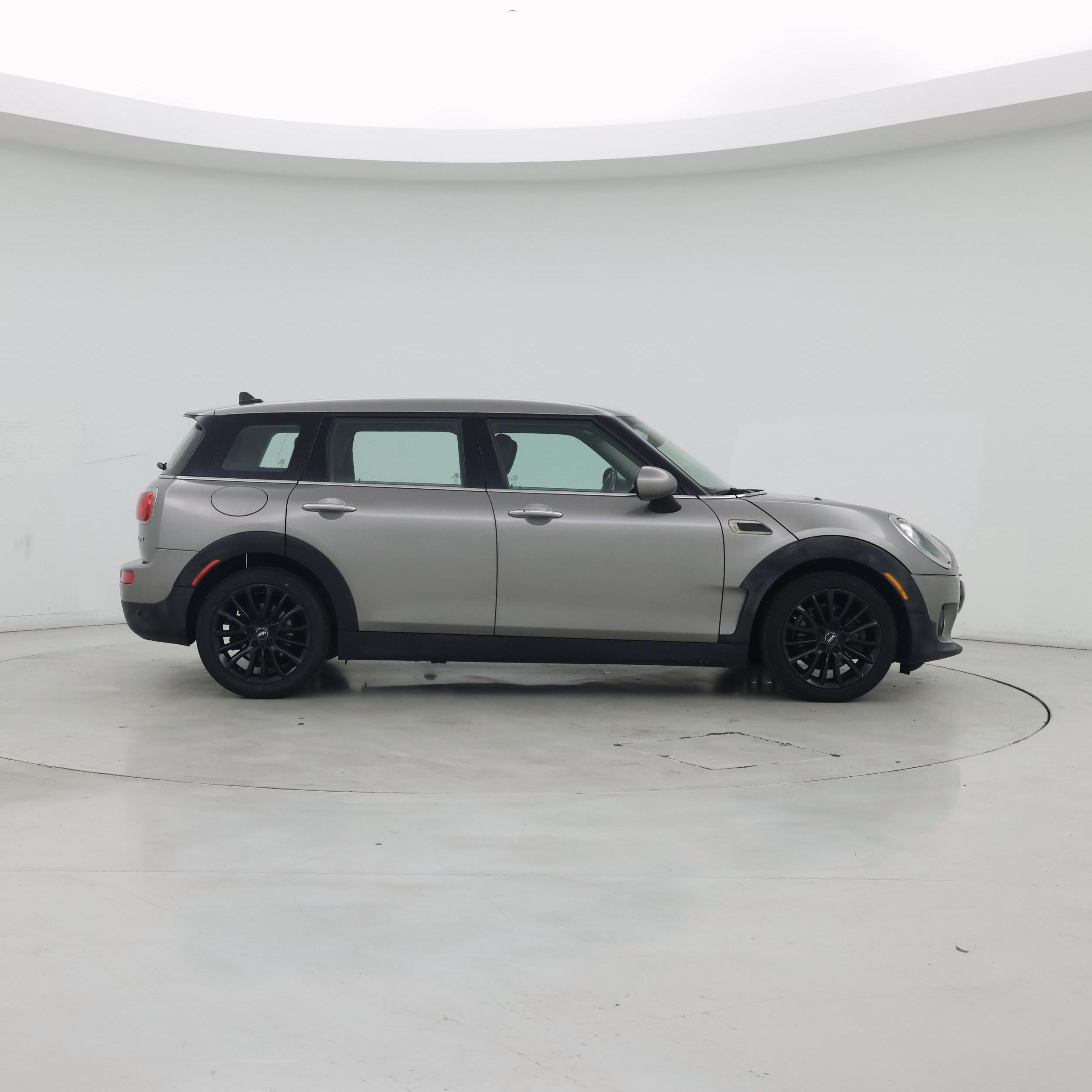 Thumbnail: 2017 MINI Cooper Clubman - 7
