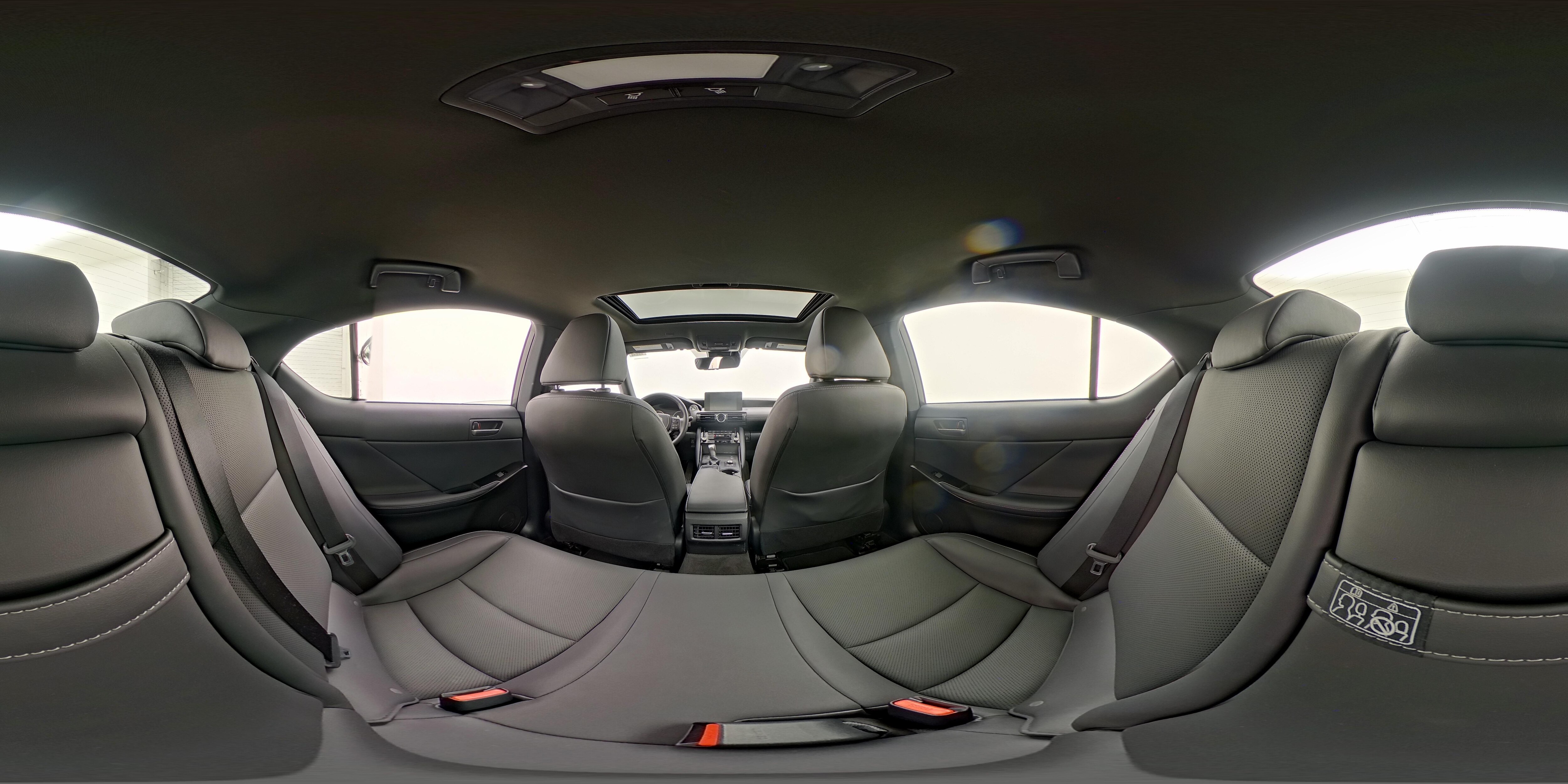 2024 Lexus IS 300 - Photo 25