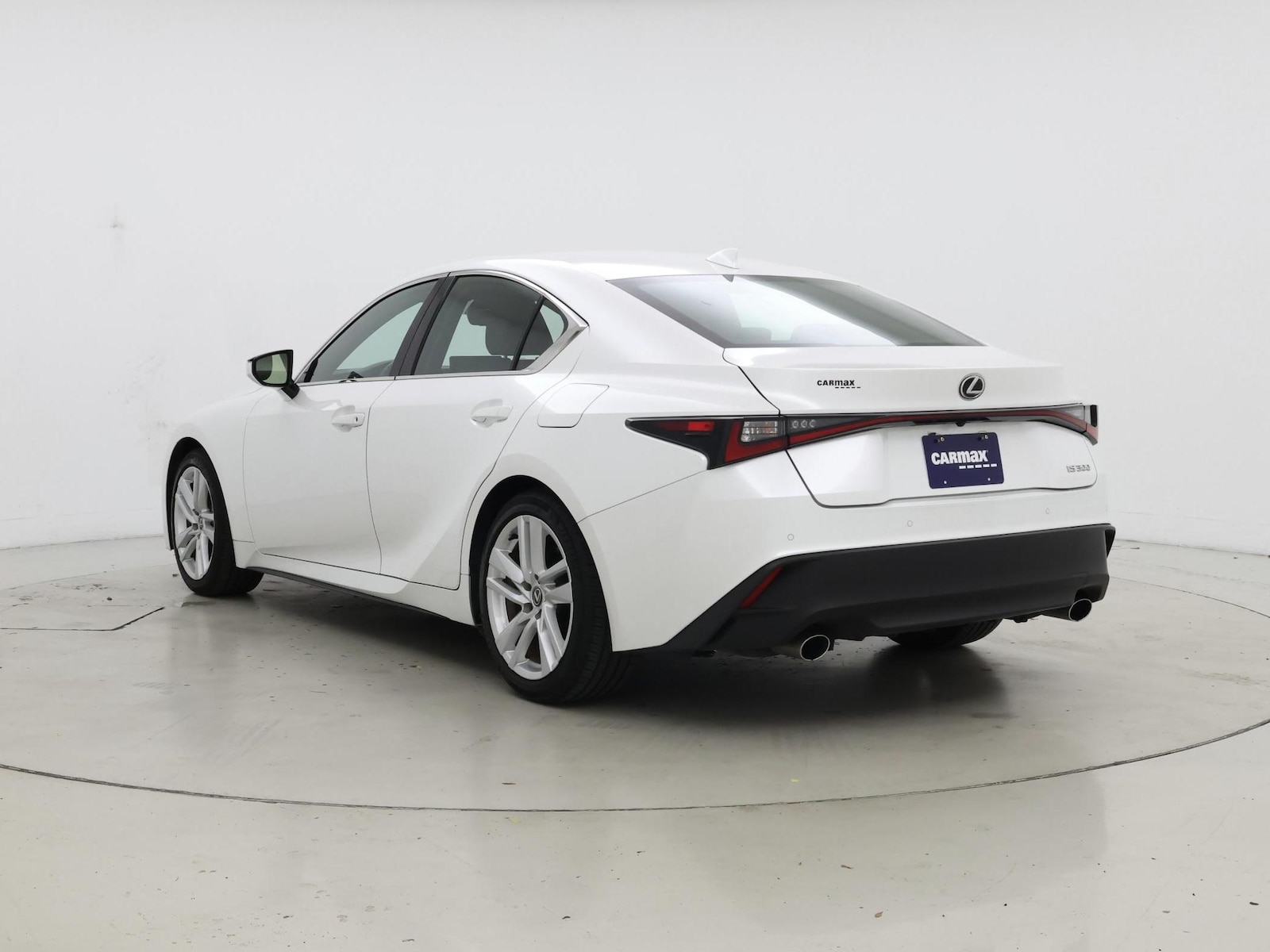 2024 Lexus IS 300 - Photo 3