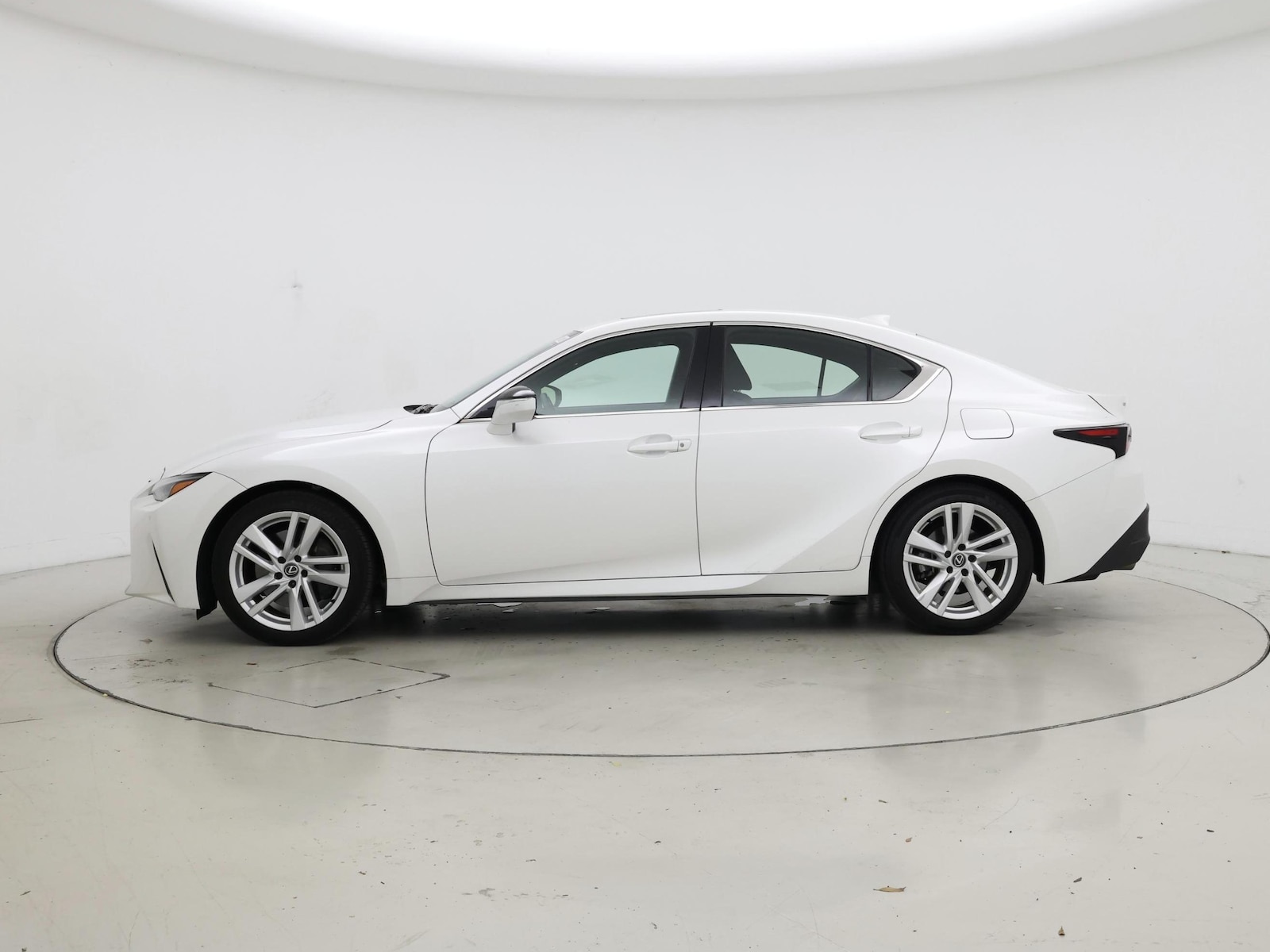 2024 Lexus IS 300 - Photo 4