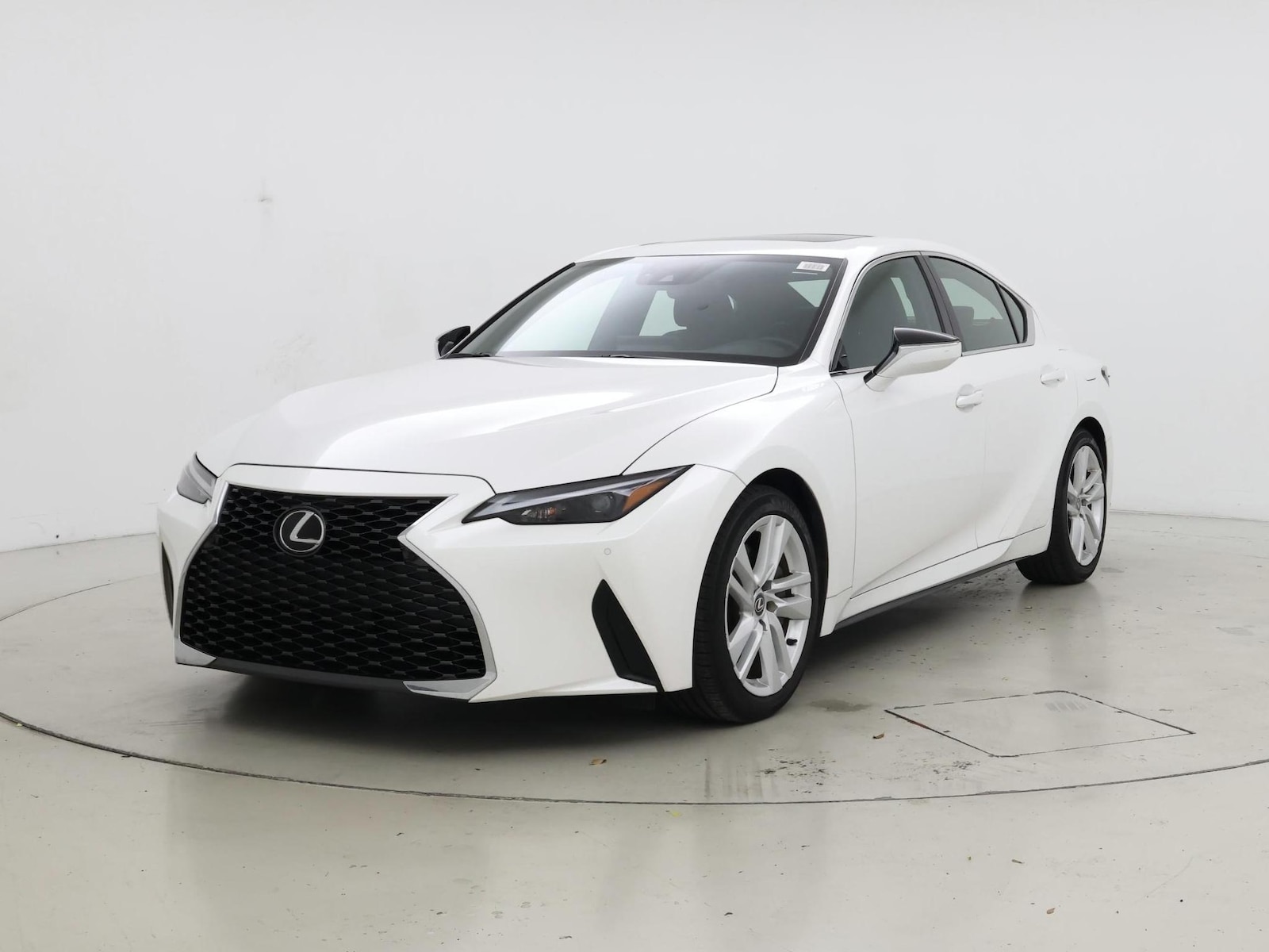 2024 Lexus IS 300 - Photo 5