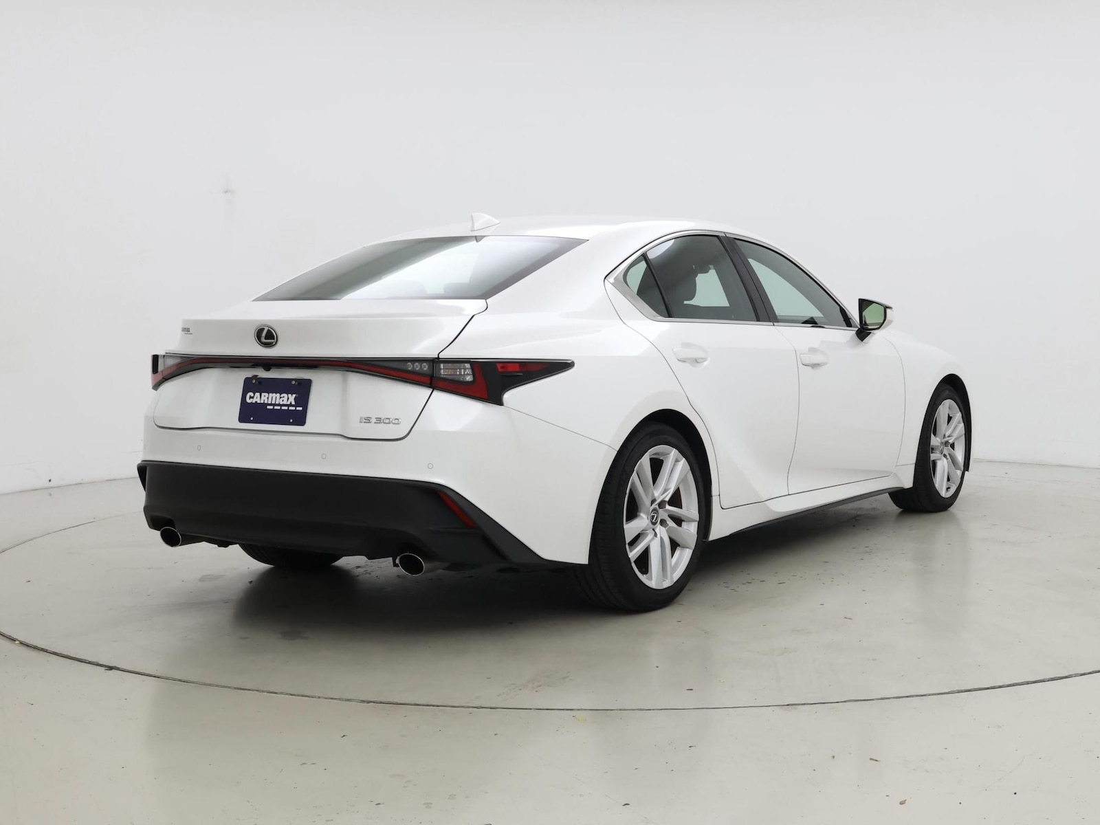 2024 Lexus IS 300 - Photo 9