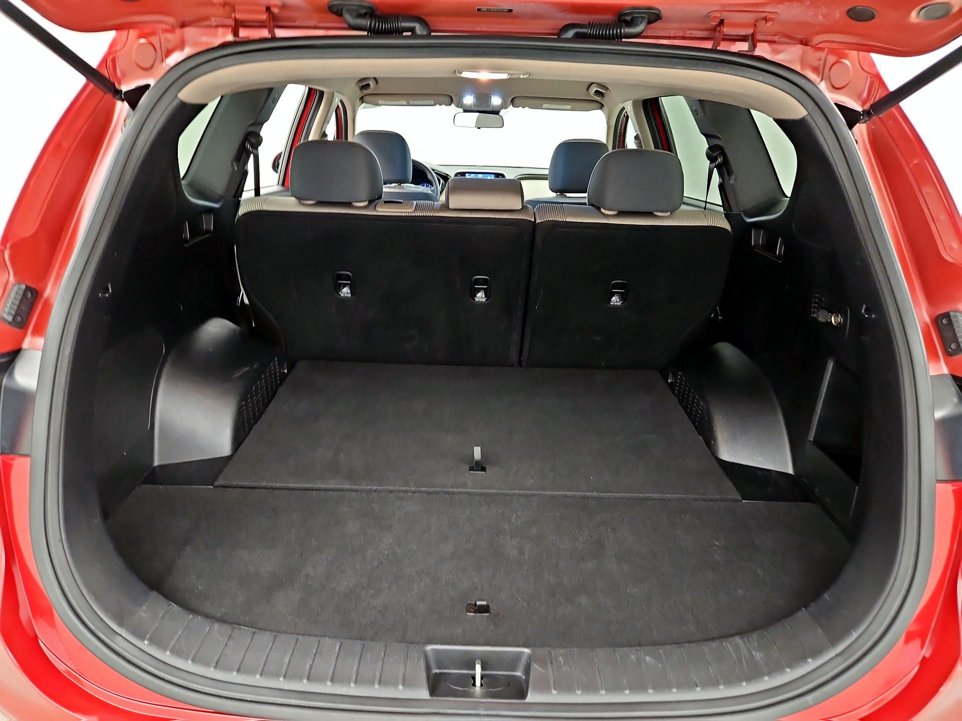 Thumbnail: 2019 Hyundai Santa Fe - 20