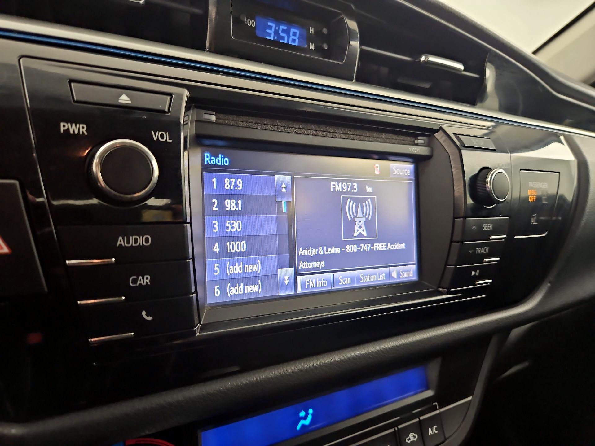 Thumbnail: 2016 Toyota Corolla - 15