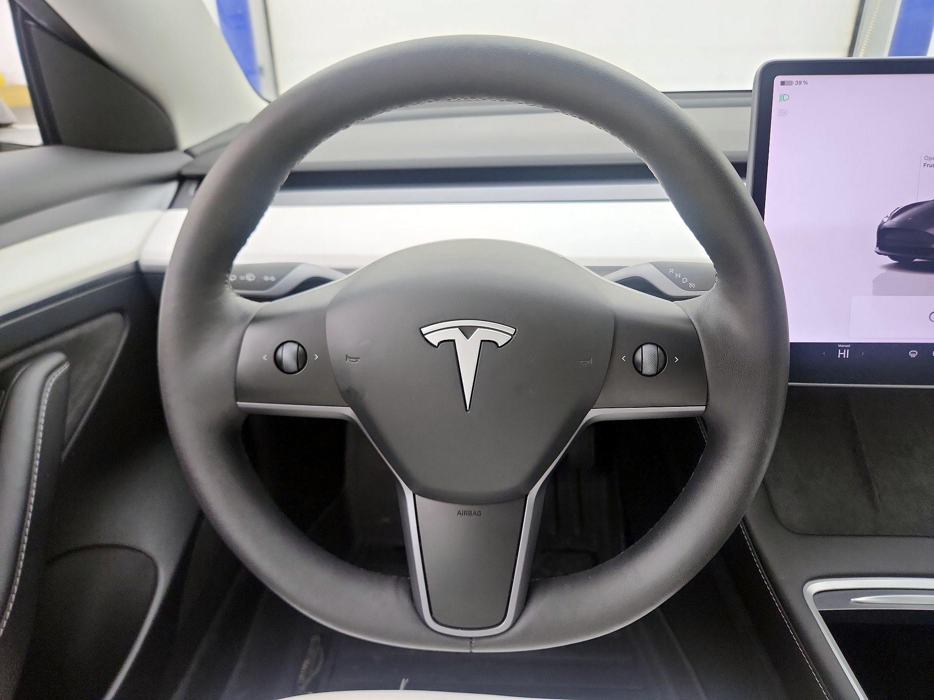 Thumbnail: 2023 Tesla Model 3 - 10