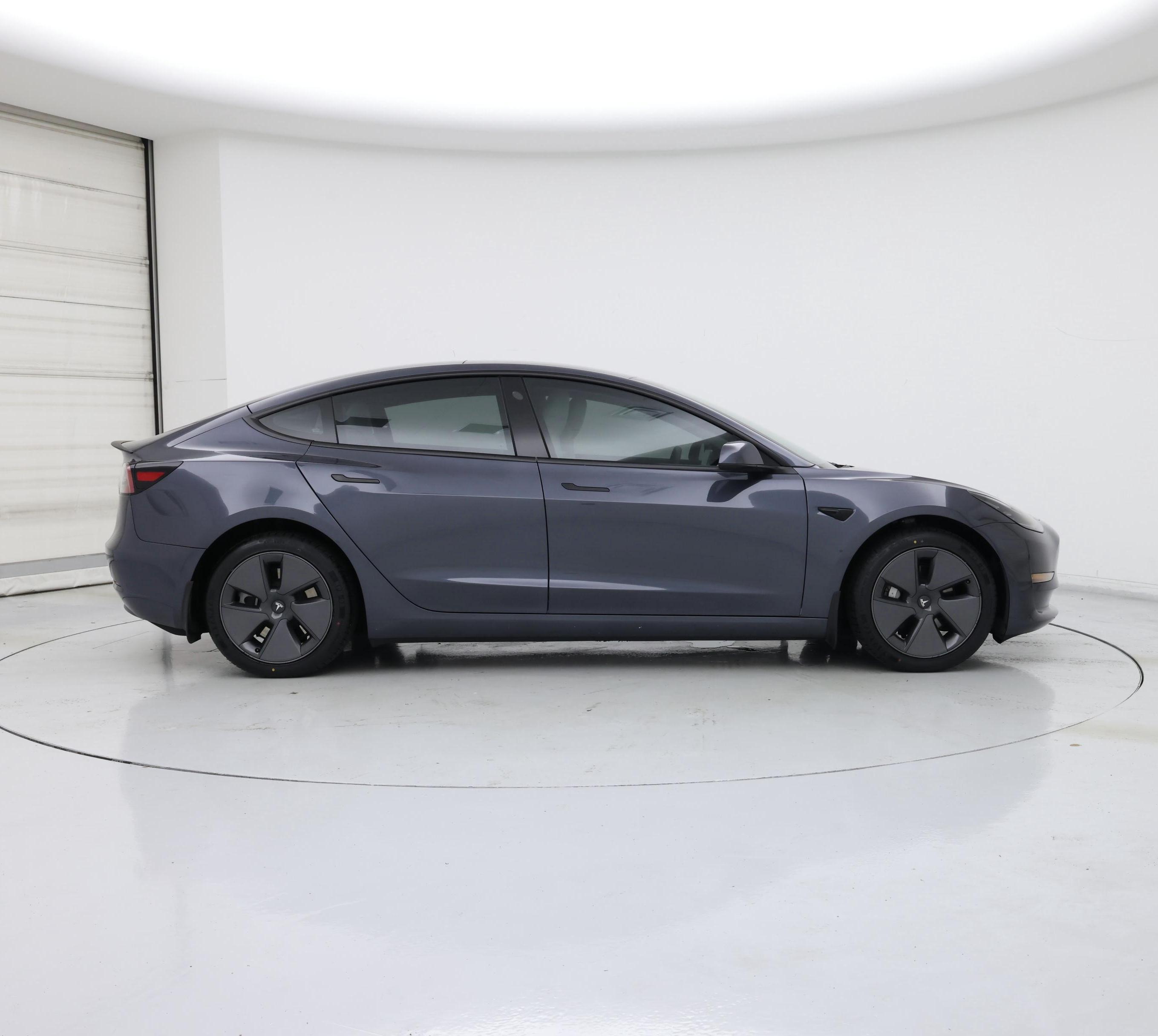 Thumbnail: 2023 Tesla Model 3 - 7