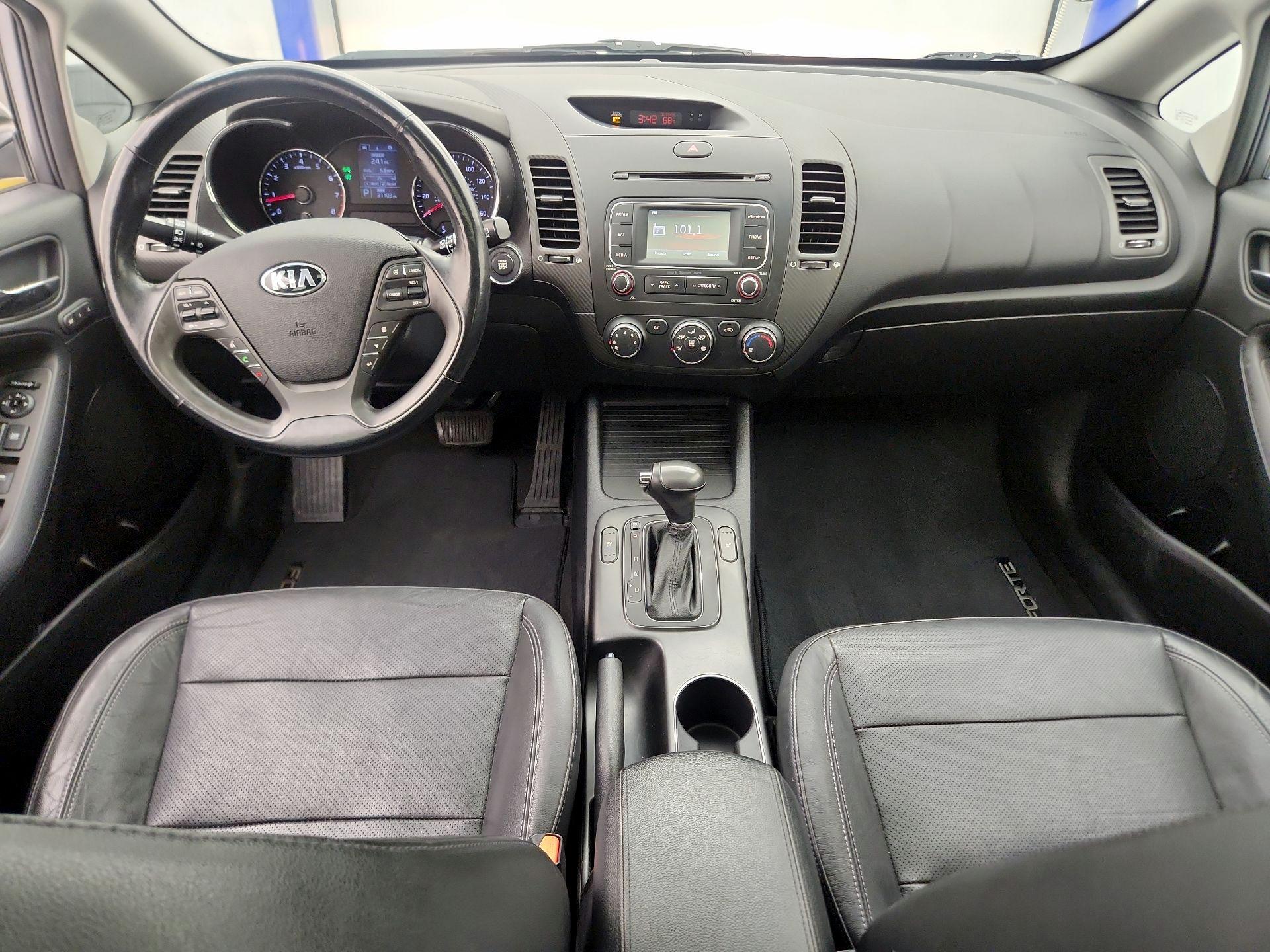 Thumbnail: 2015 Kia Forte - 9