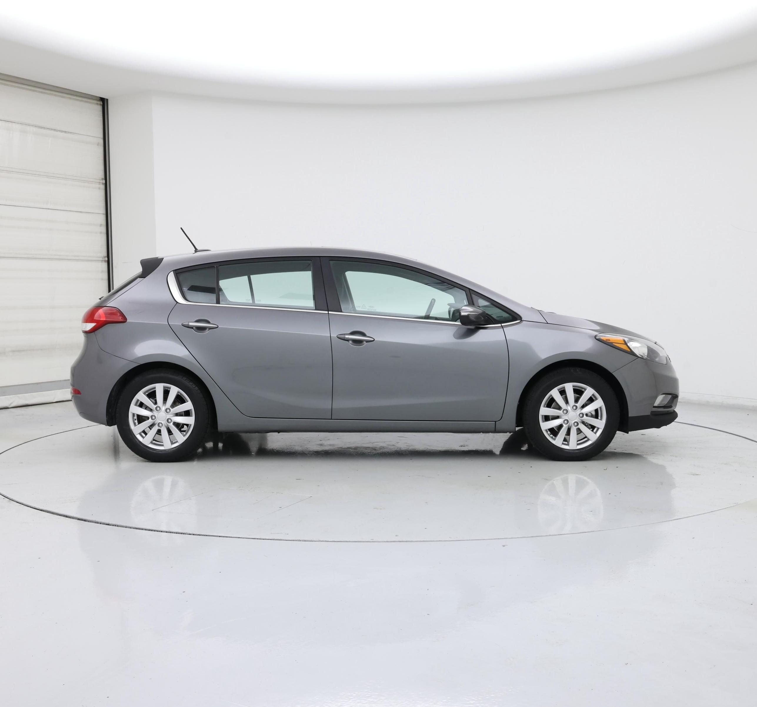 Thumbnail: 2015 Kia Forte - 7
