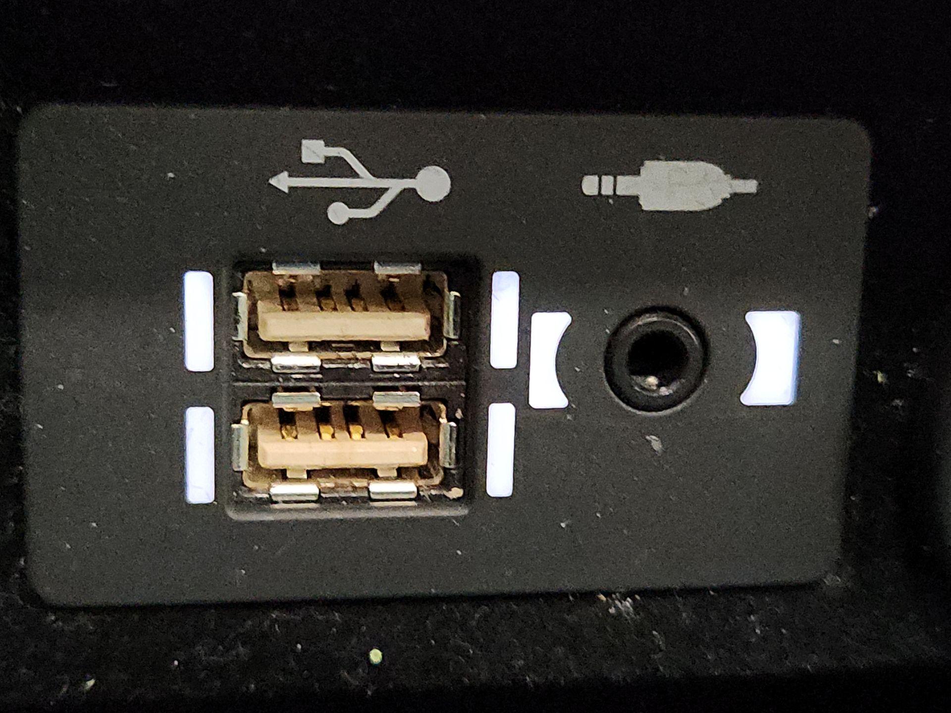 Thumbnail: 2023 Lexus IS - 19