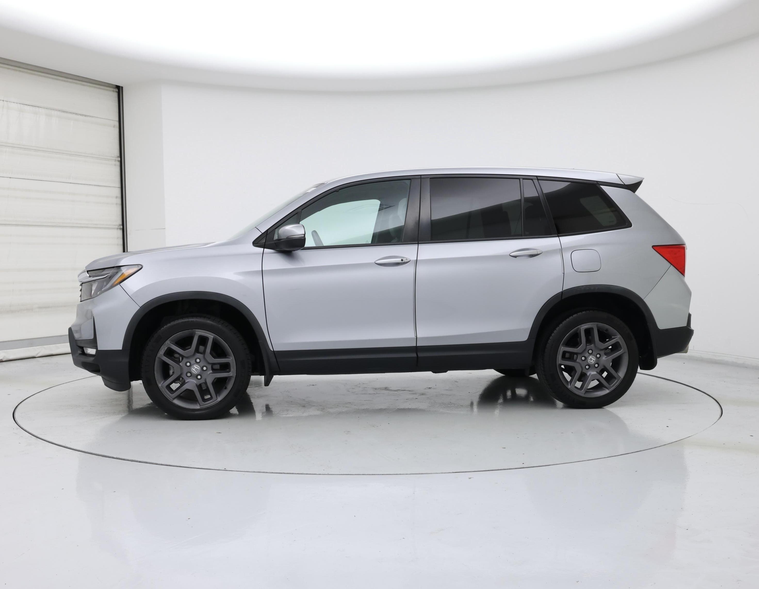 Thumbnail: 2023 Honda Passport - 3