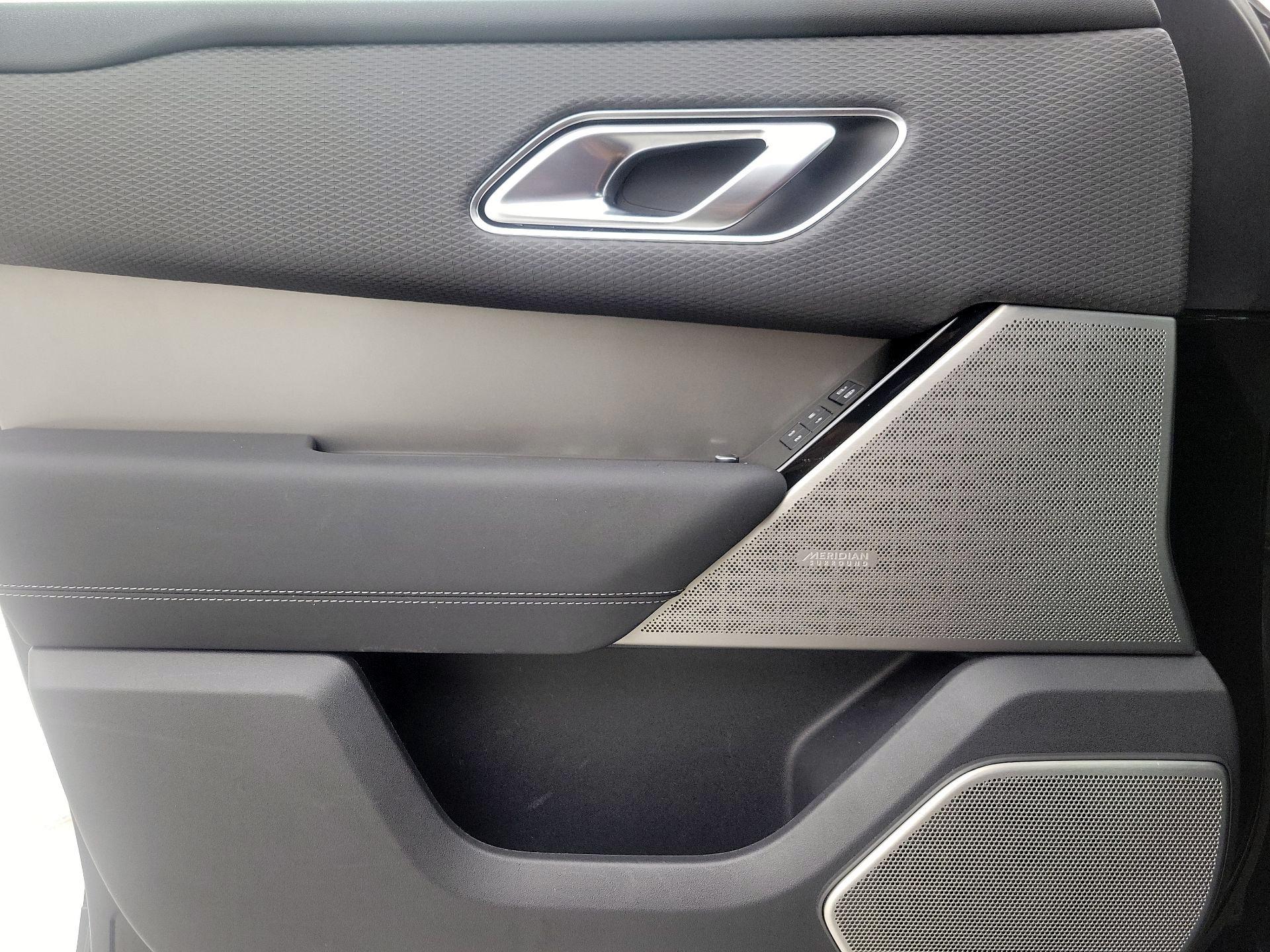 Thumbnail: 2022 Land Rover Range Rover Velar - 12