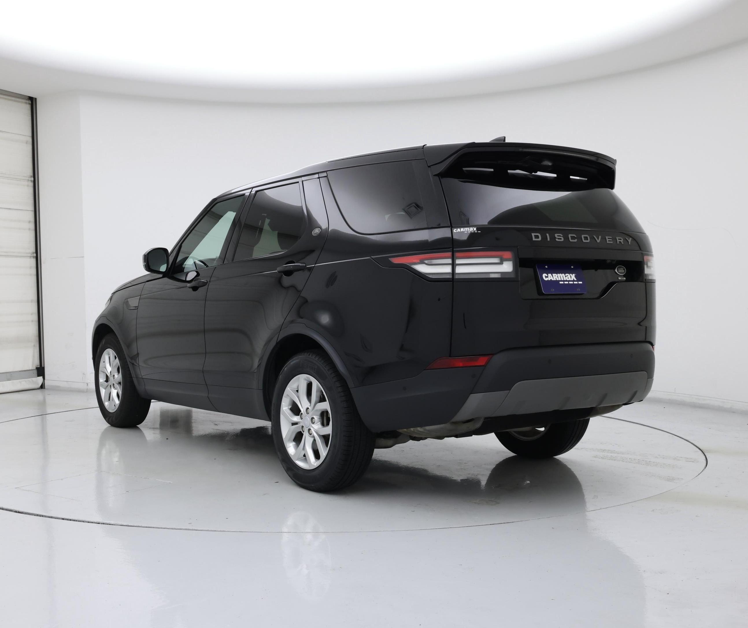 Thumbnail: 2019 Land Rover Discovery - 2