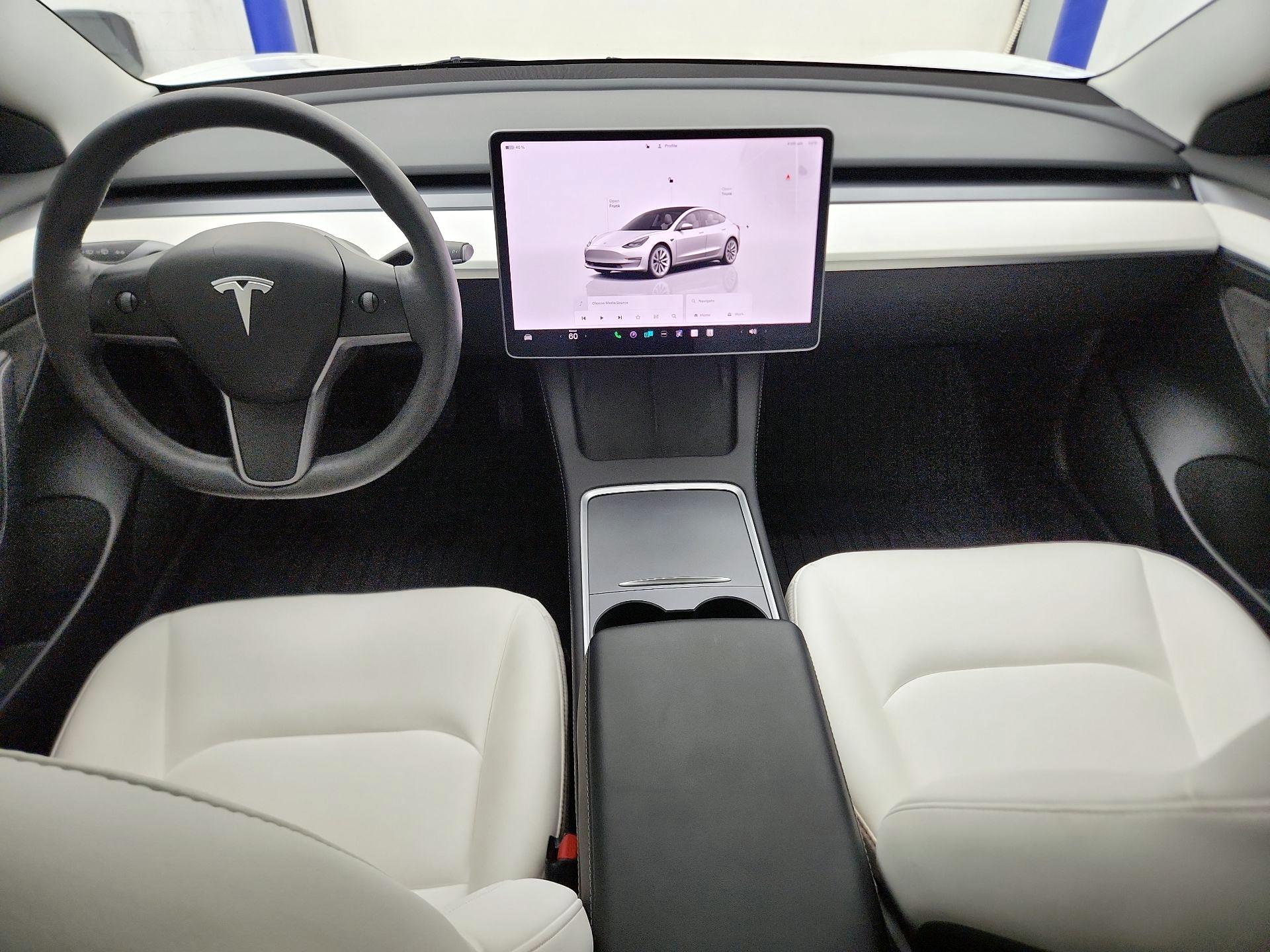Thumbnail: 2023 Tesla Model 3 - 9